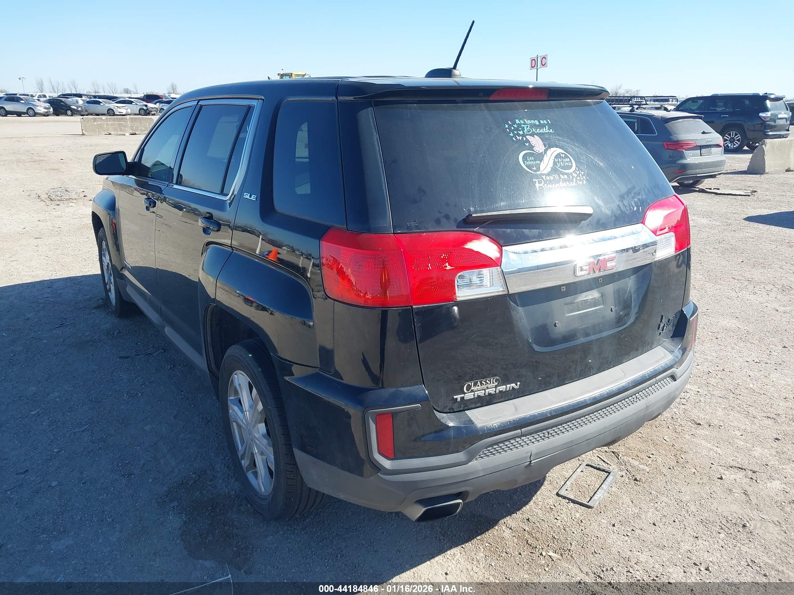 GMC TERRAIN image 3