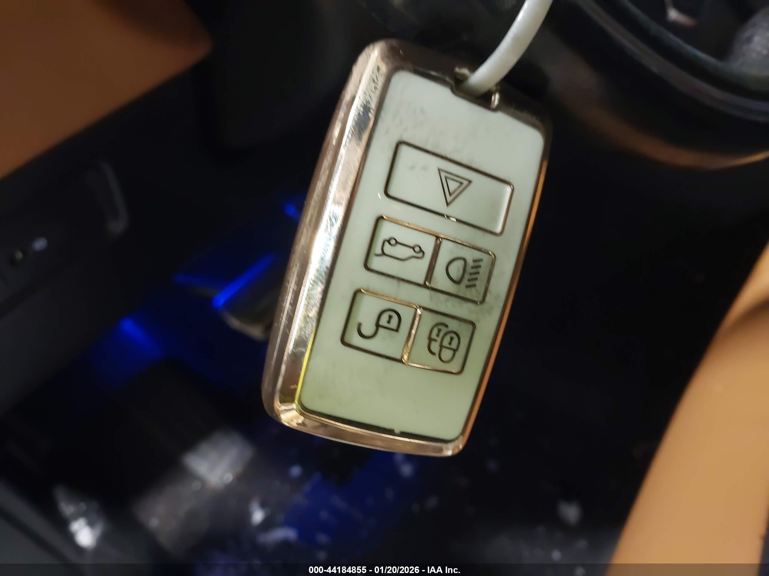 LAND ROVER image 11
