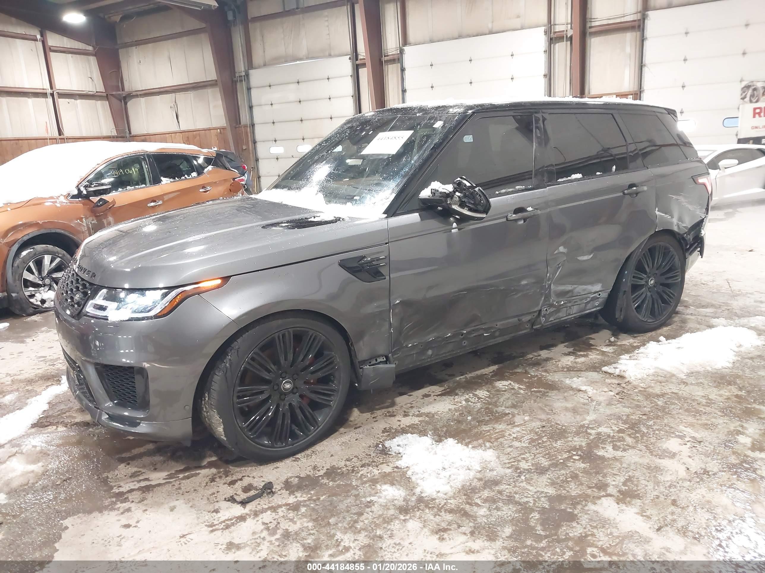 LAND ROVER image 2