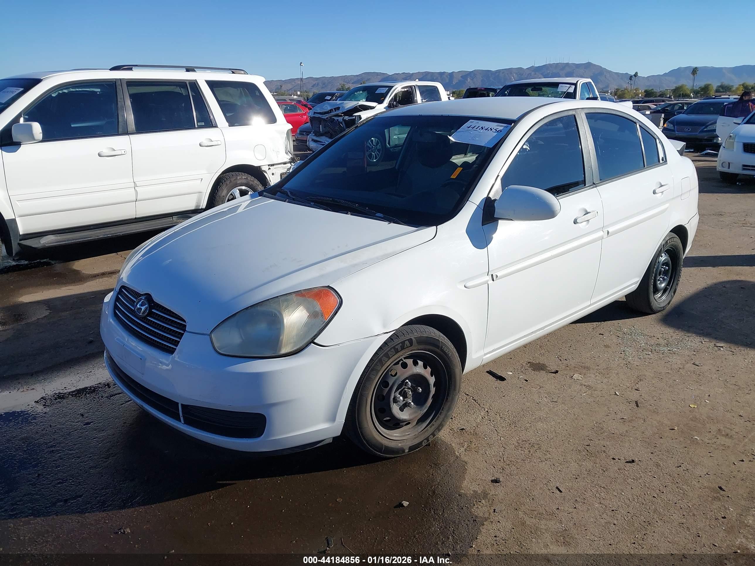 HYUNDAI ACCENT image 2