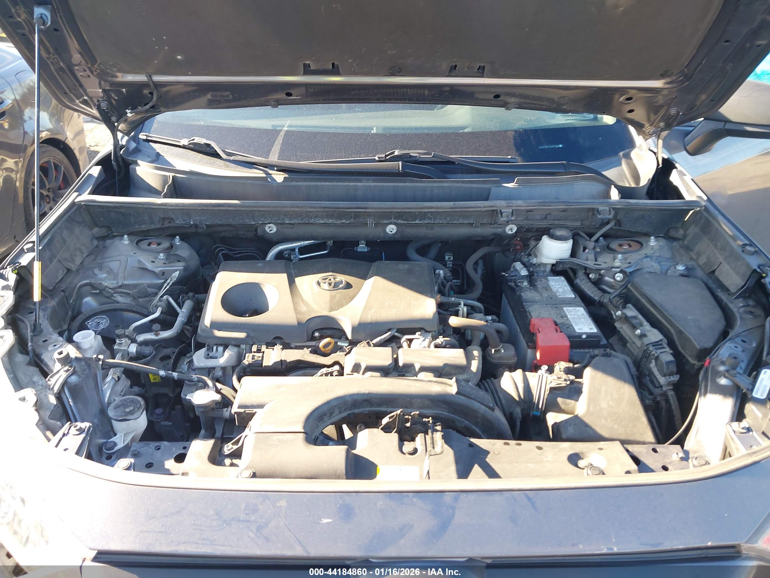 TOYOTA RAV4 image 10