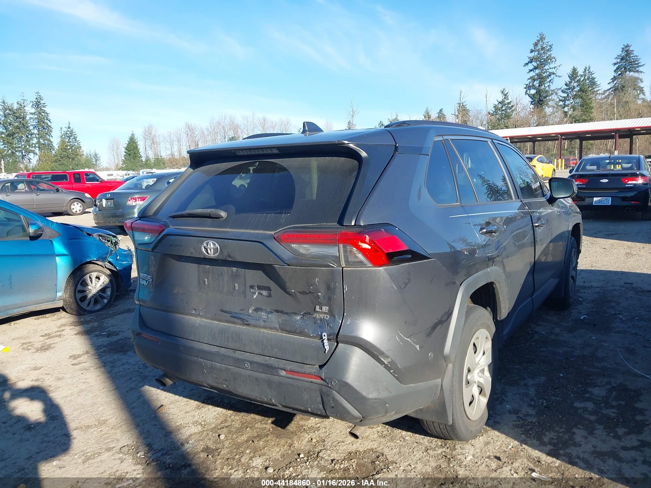 TOYOTA RAV4 image 6
