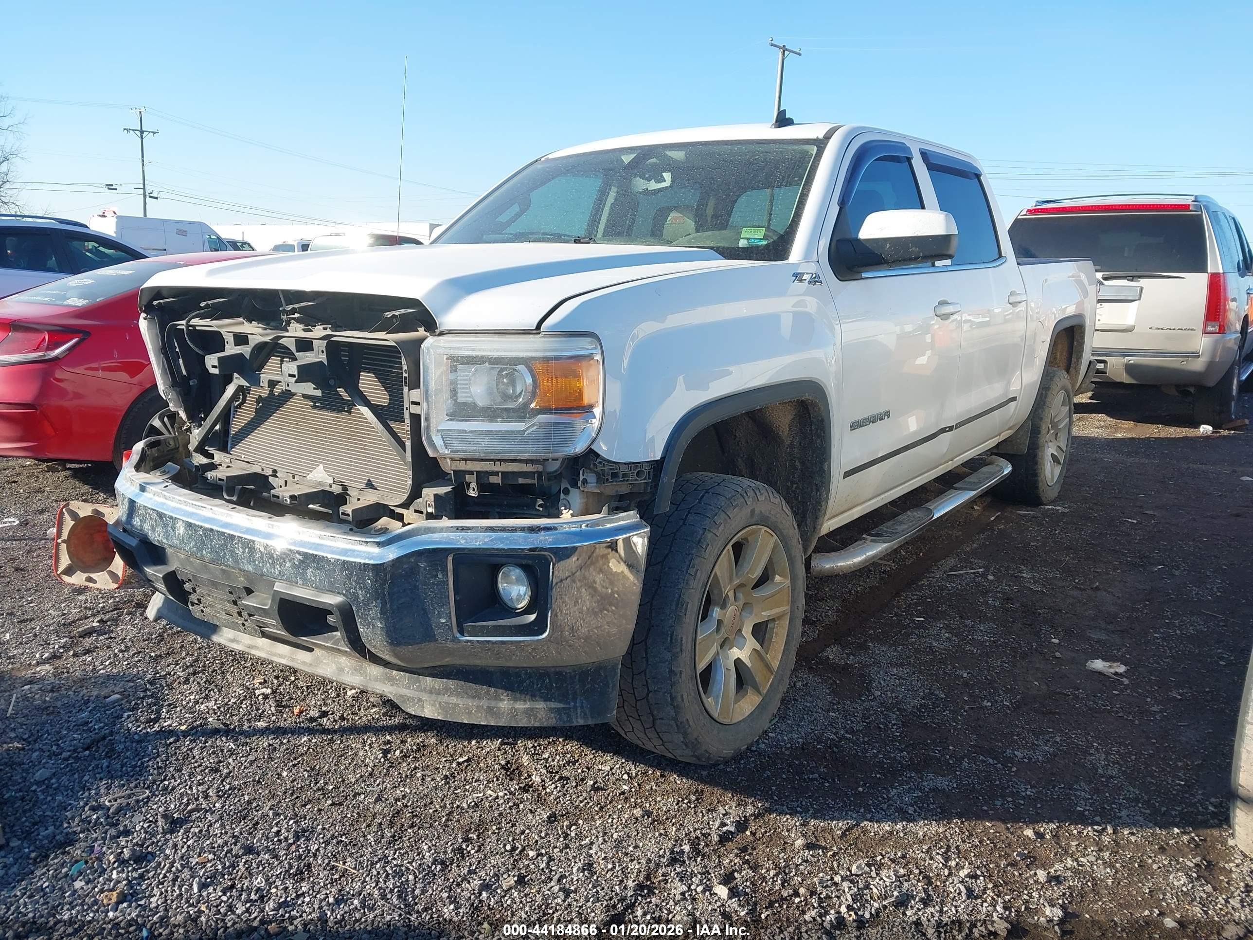 GMC SIERRA image 2