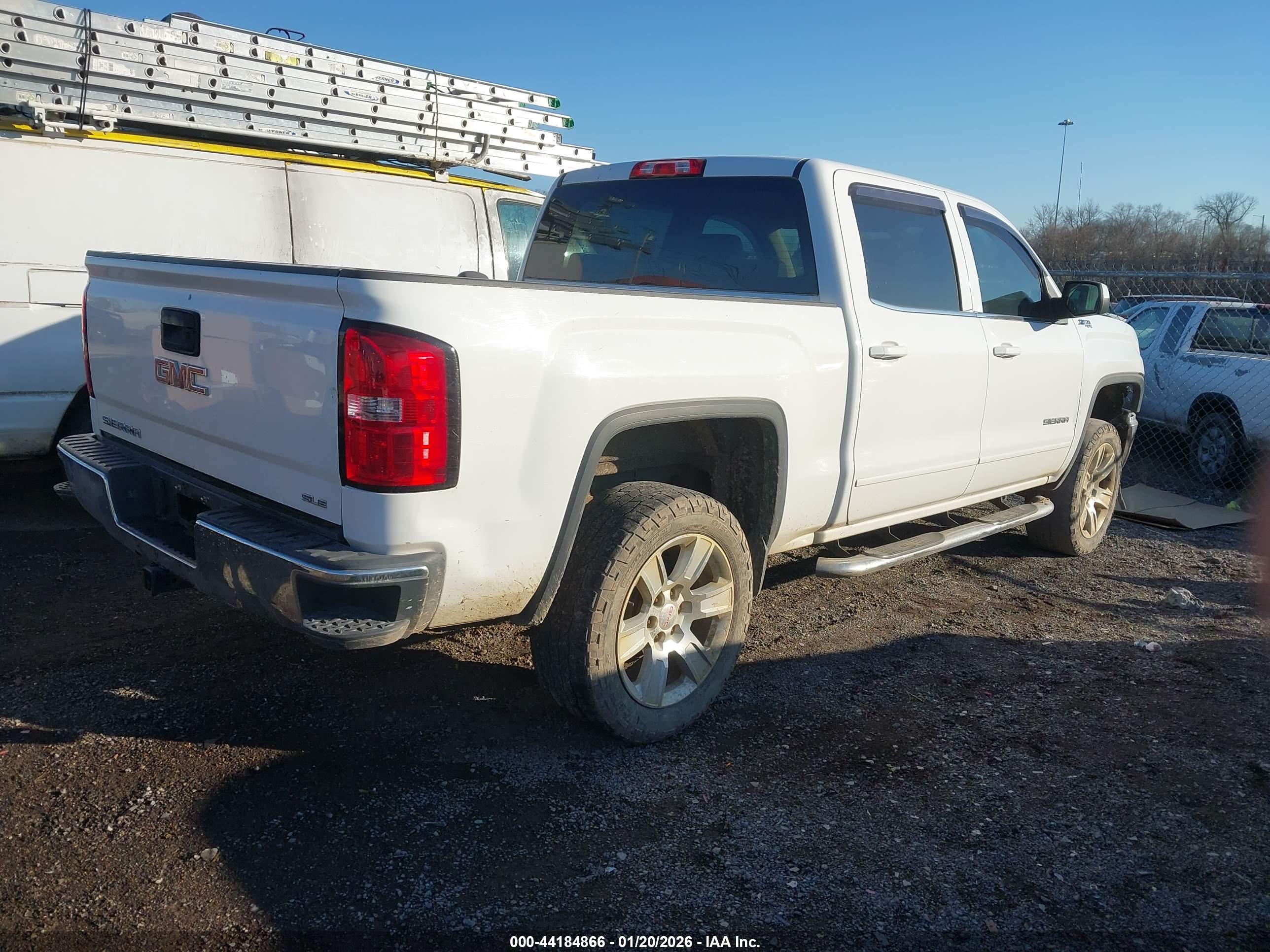 GMC SIERRA image 4