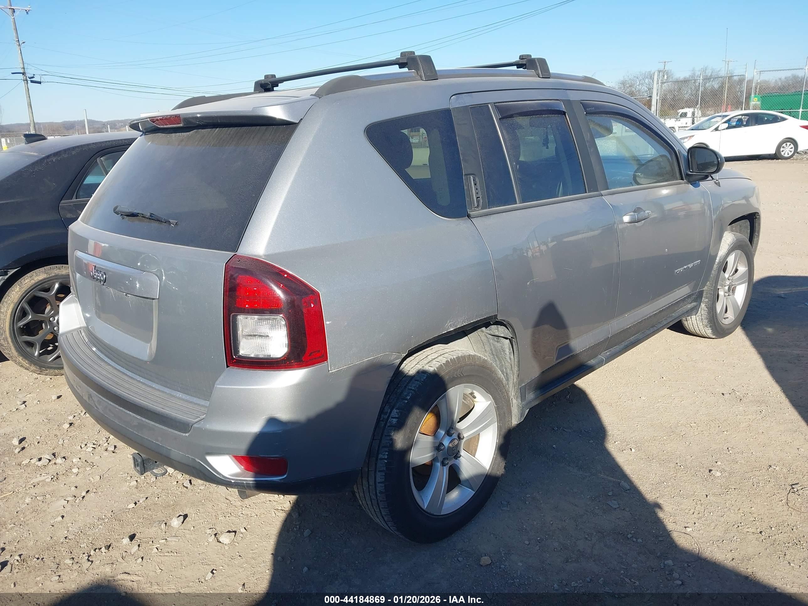 JEEP COMPASS image 4