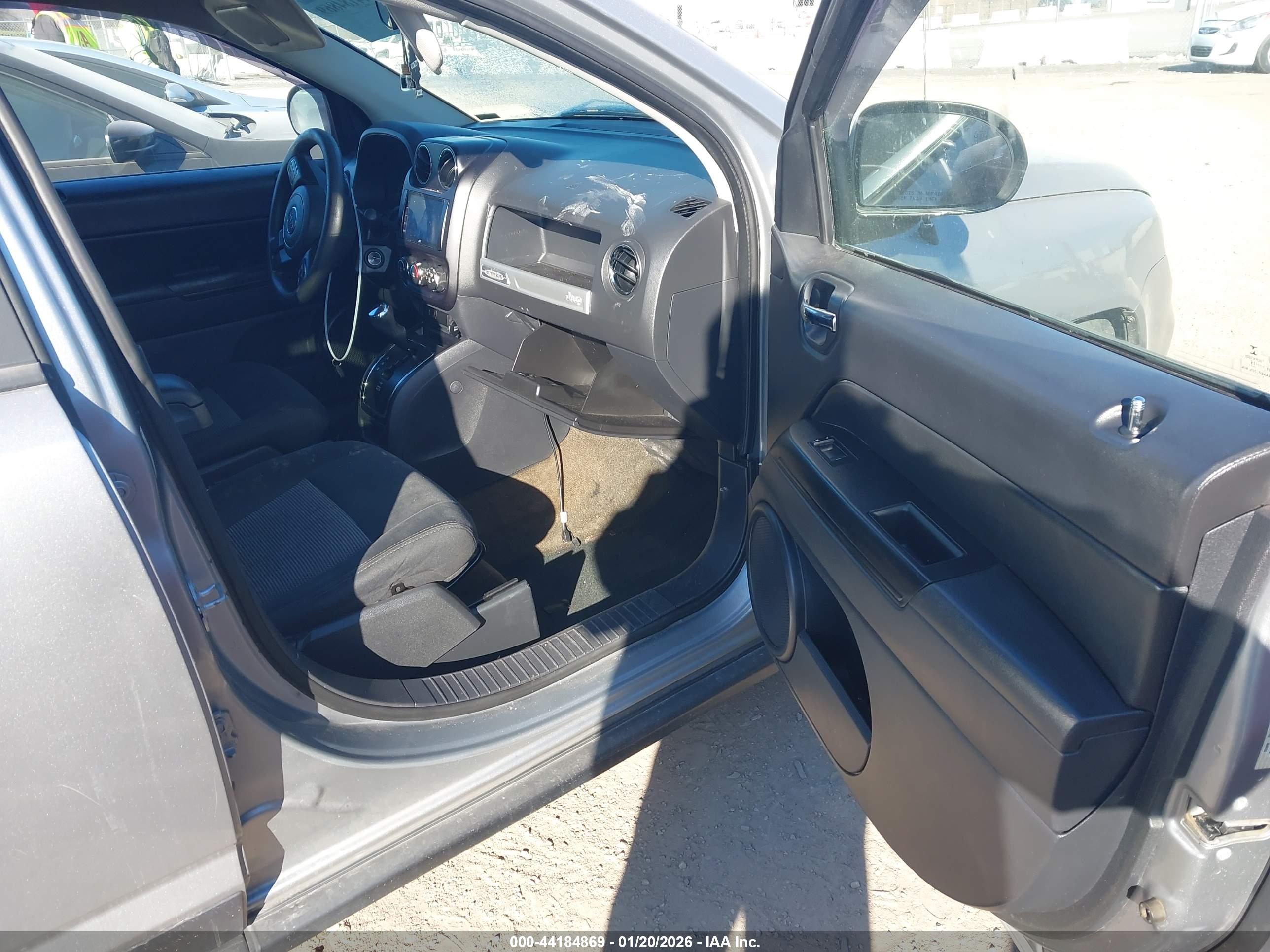 JEEP COMPASS image 5