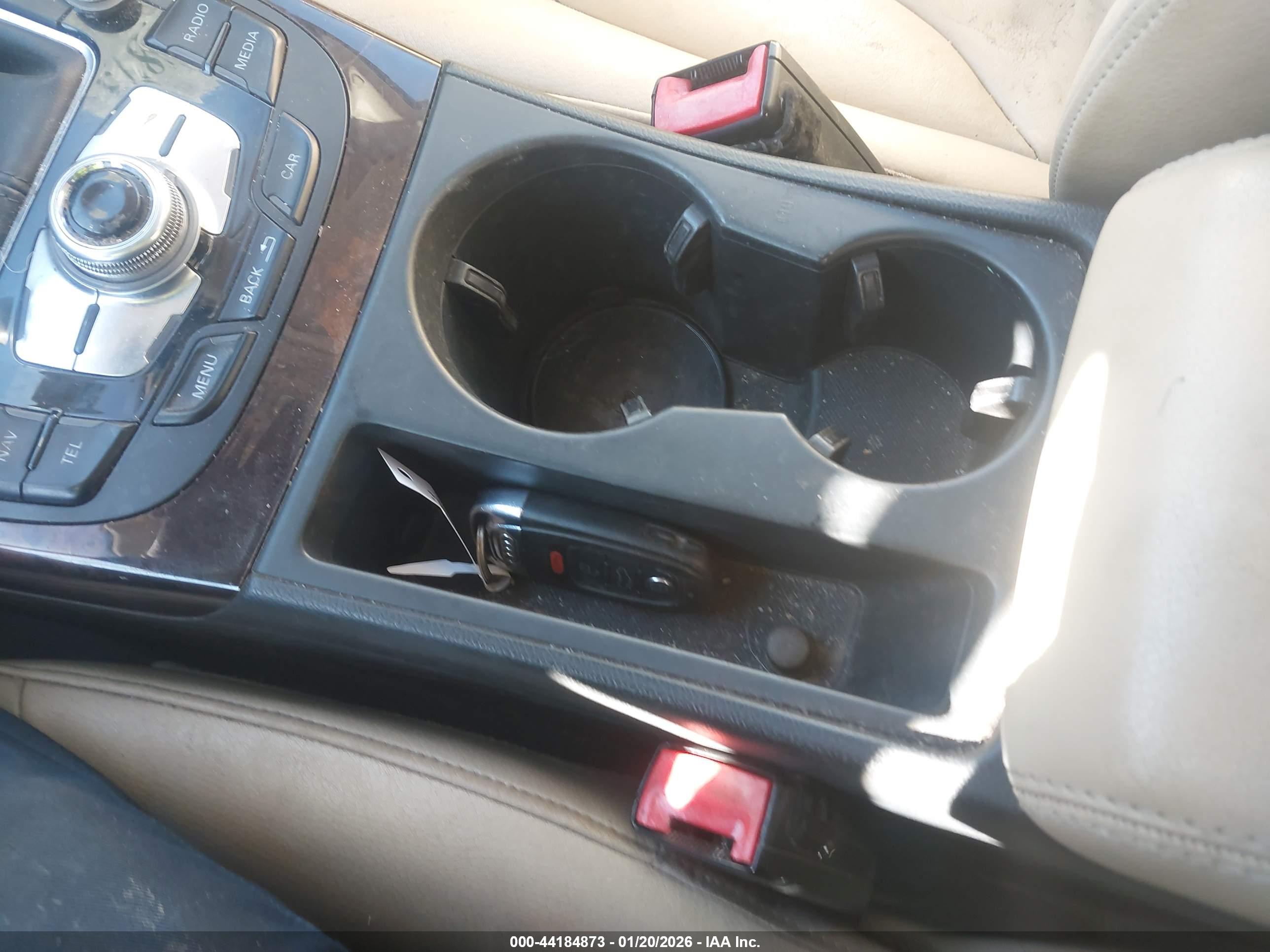 AUDI A4 image 11