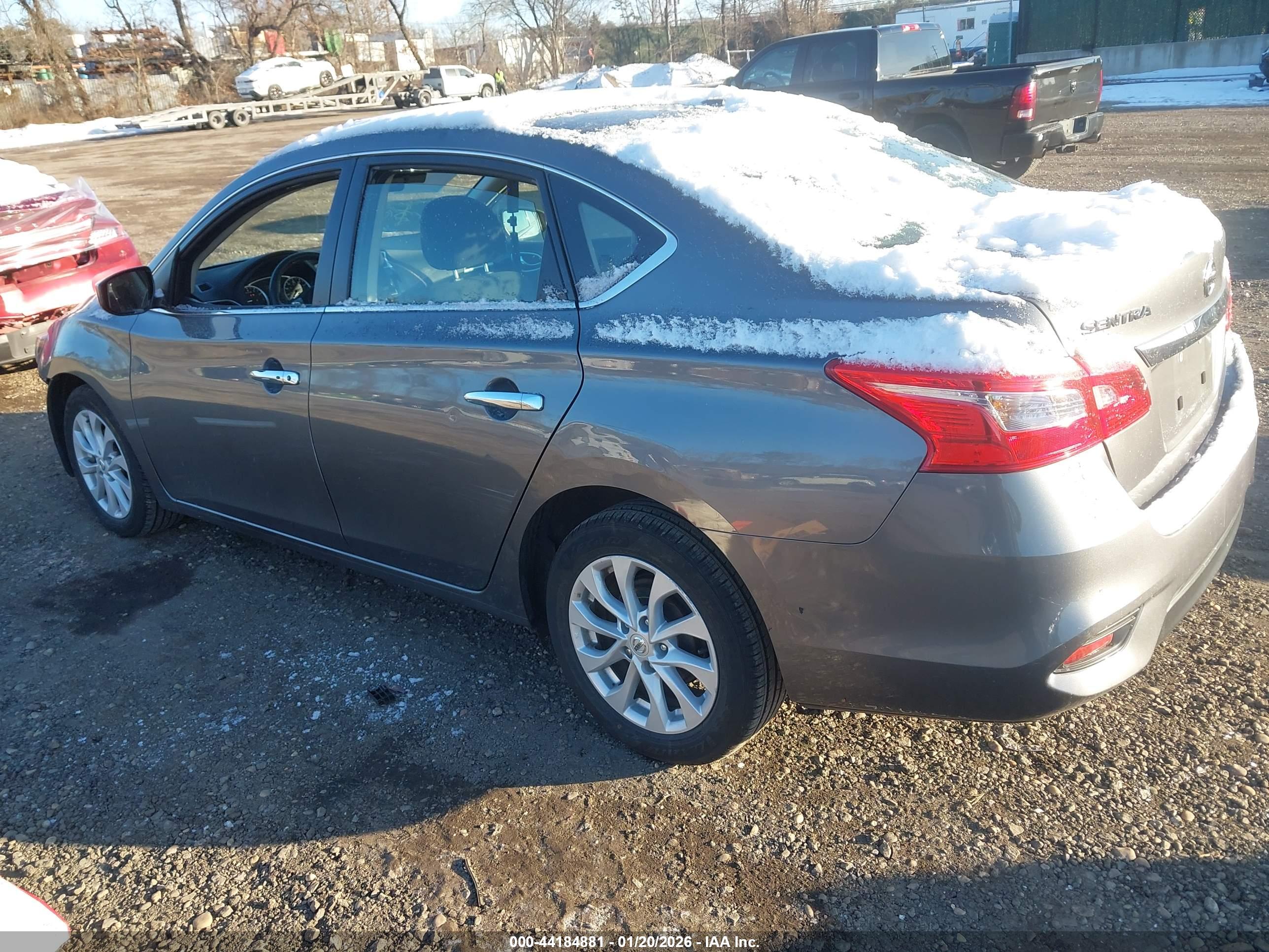 NISSAN SENTRA image 3