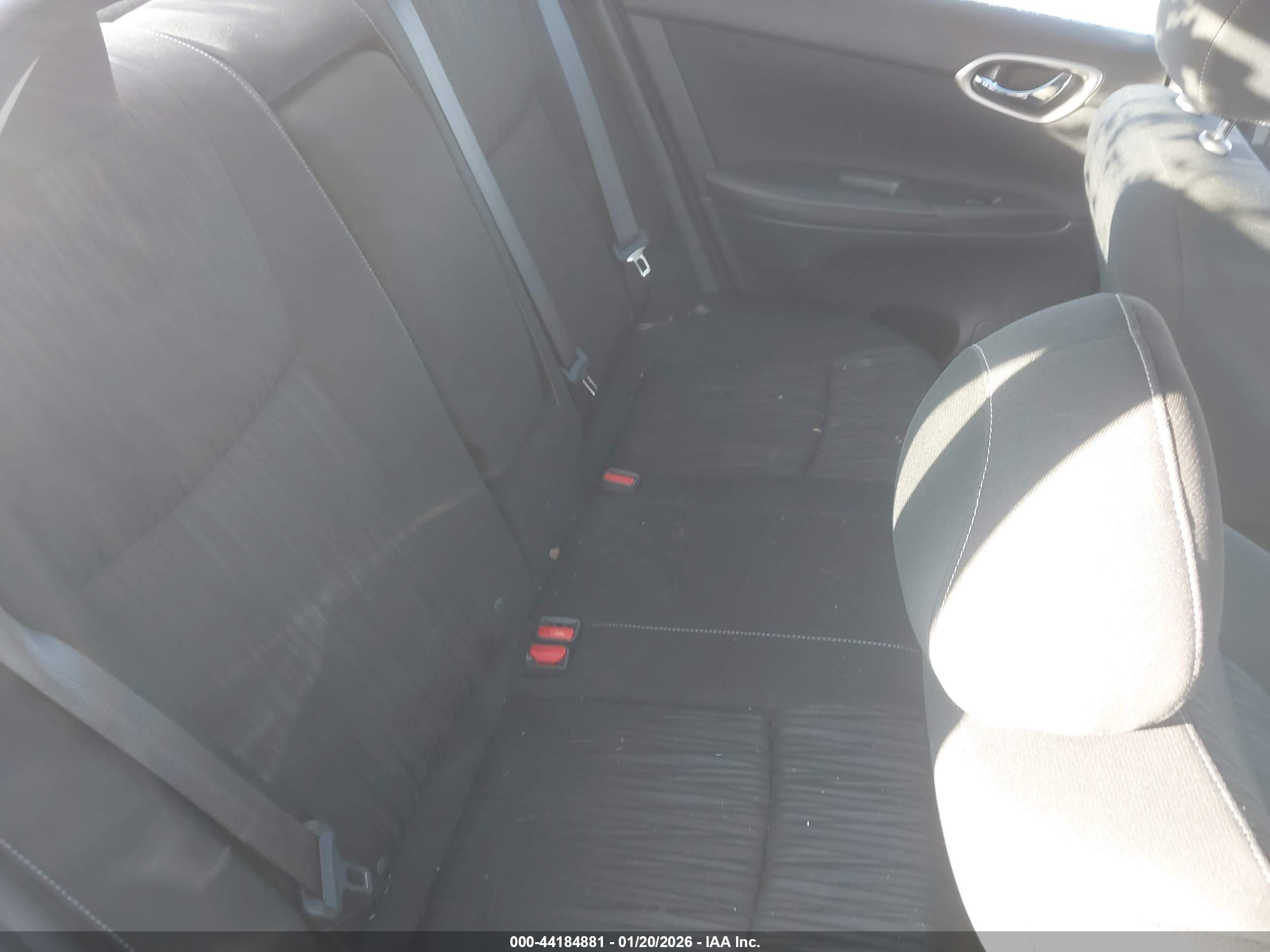 NISSAN SENTRA image 8