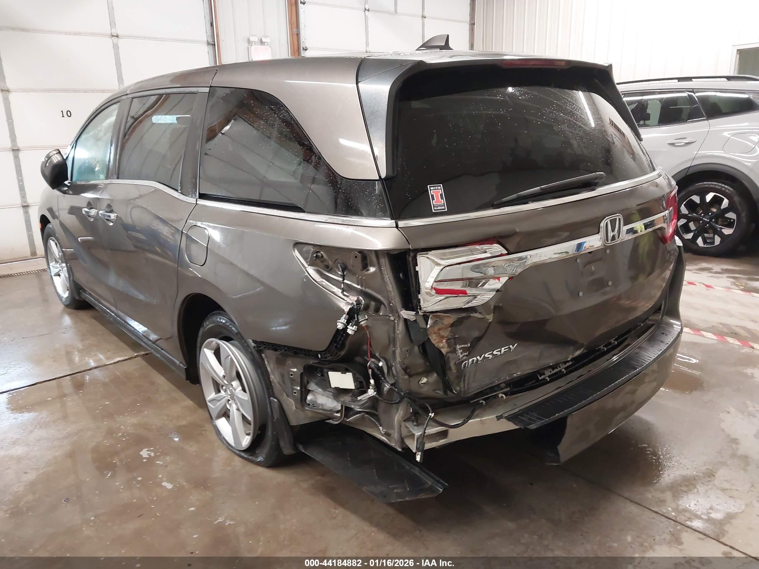 HONDA ODYSSEY image 3