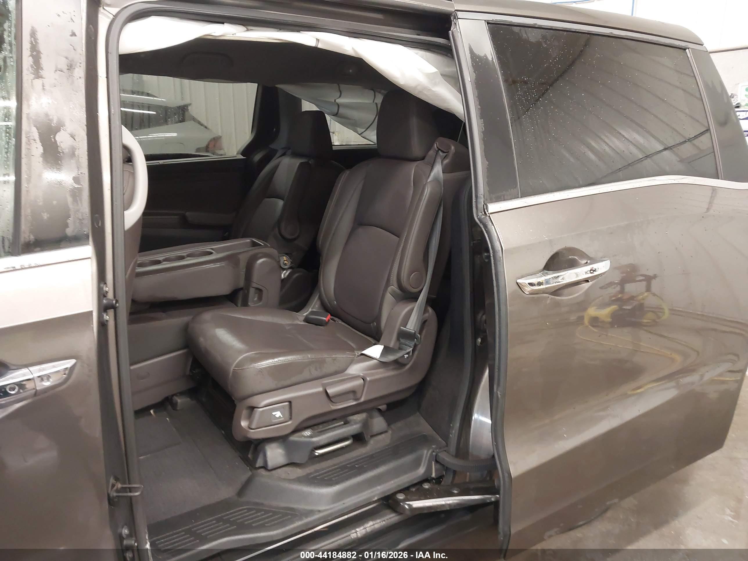 HONDA ODYSSEY image 8