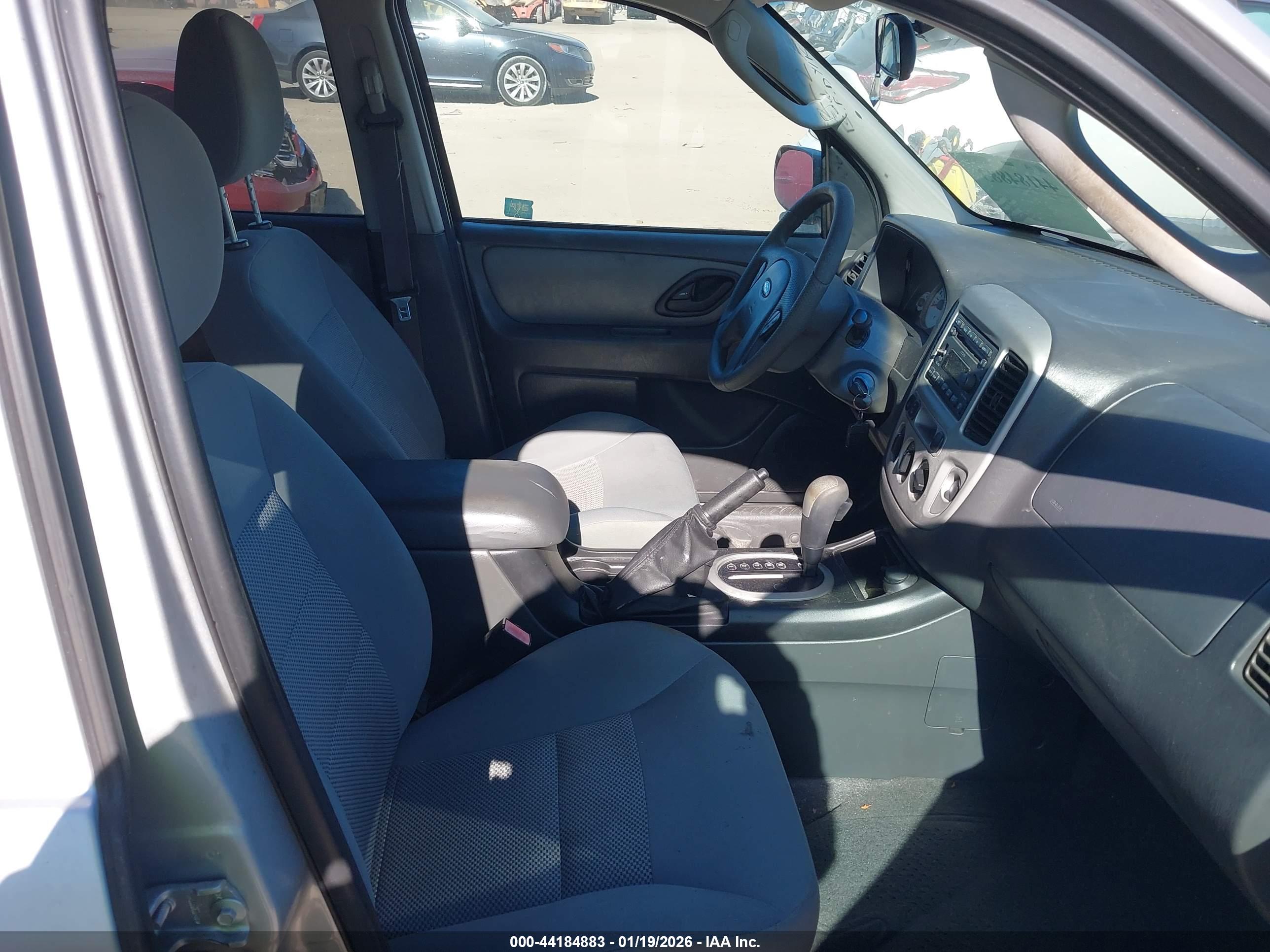 FORD ESCAPE image 5