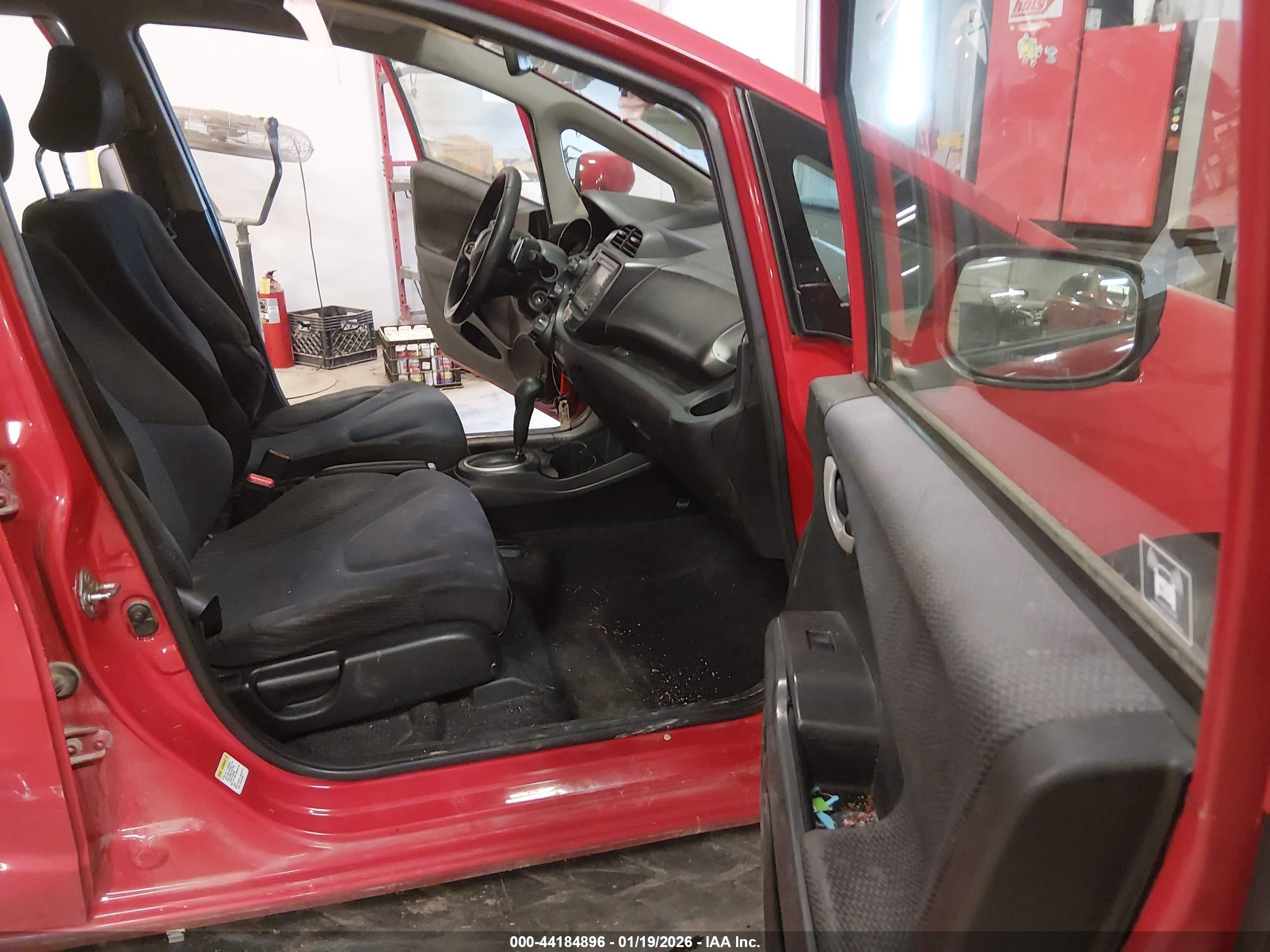 HONDA FIT image 5