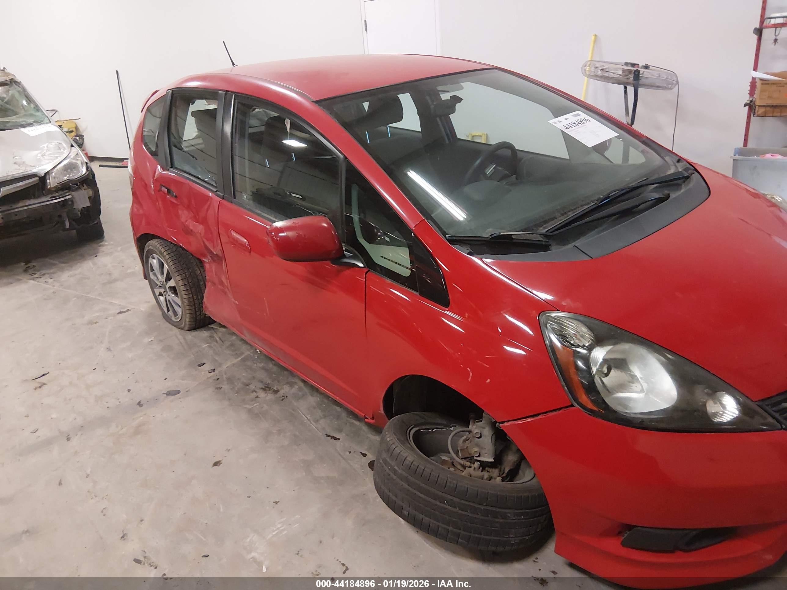 HONDA FIT image 6