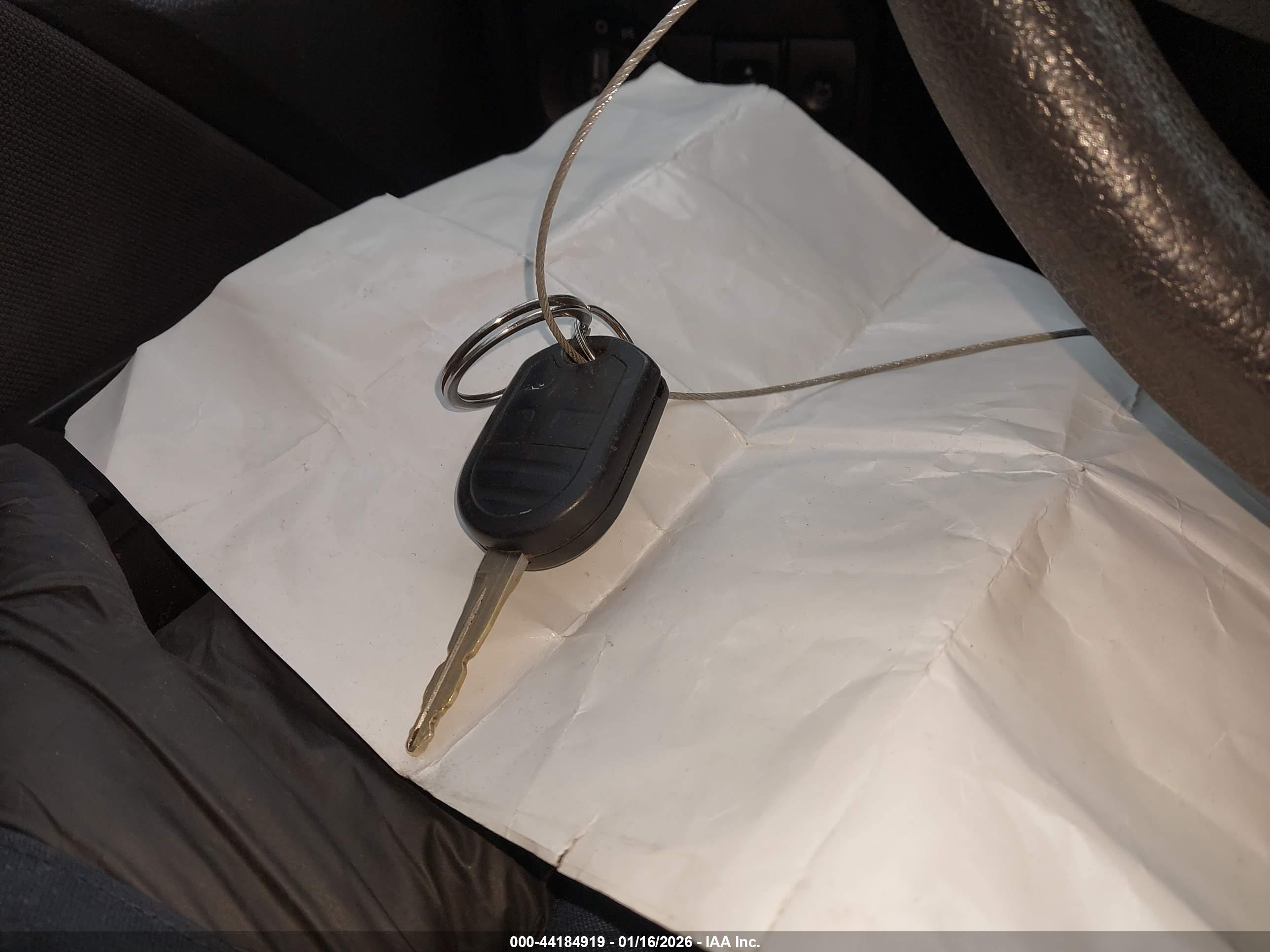 FORD FUSION image 11