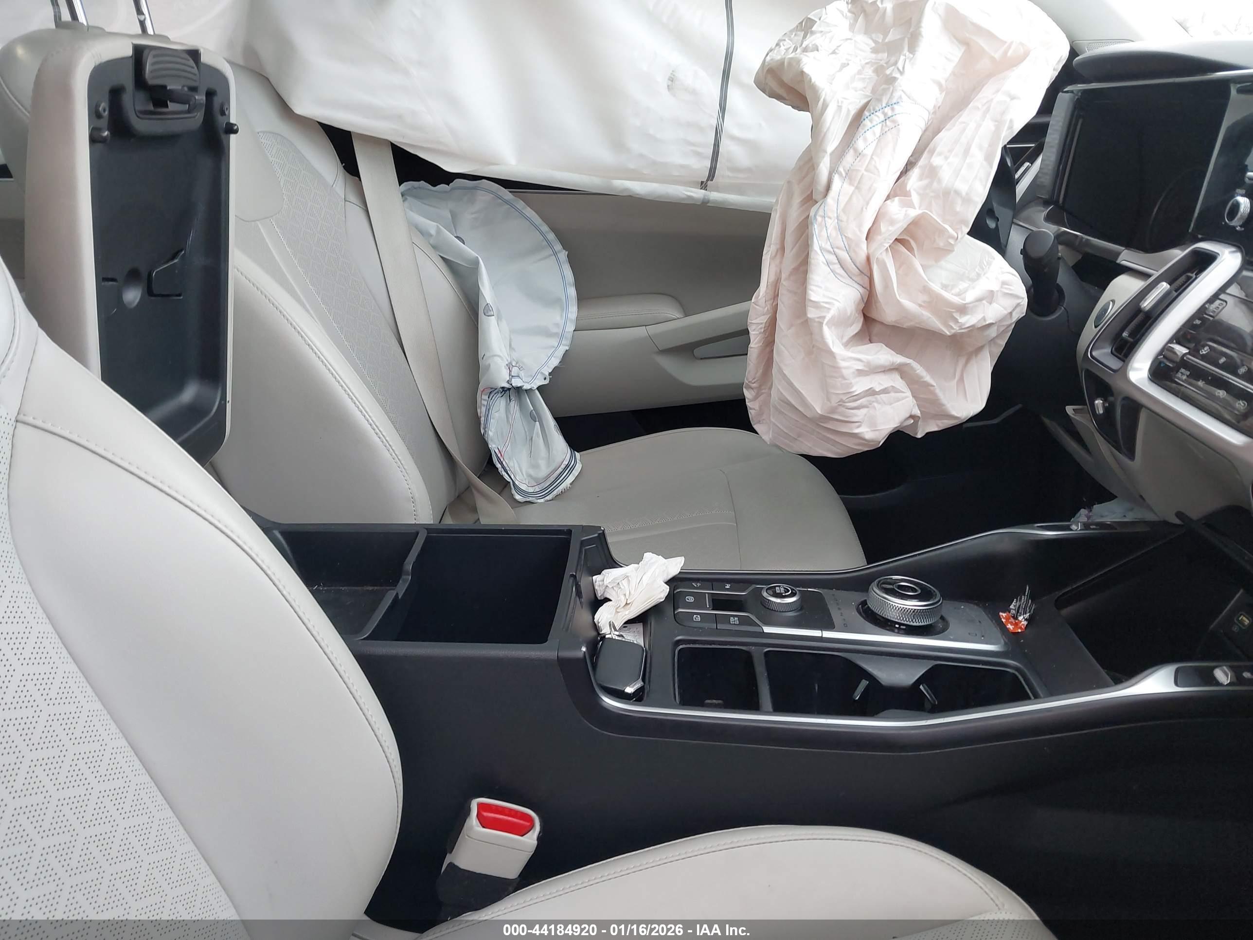 KIA SORENTO image 5