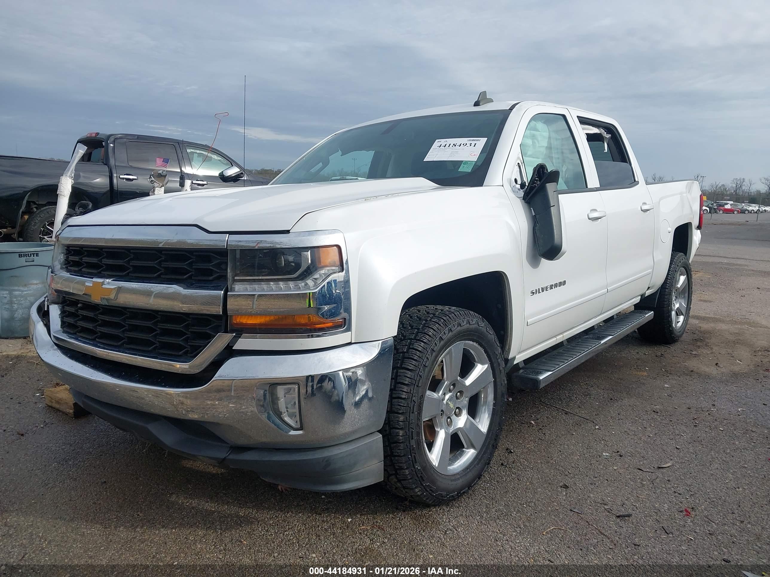 CHEVROLET SILVERADO image 2