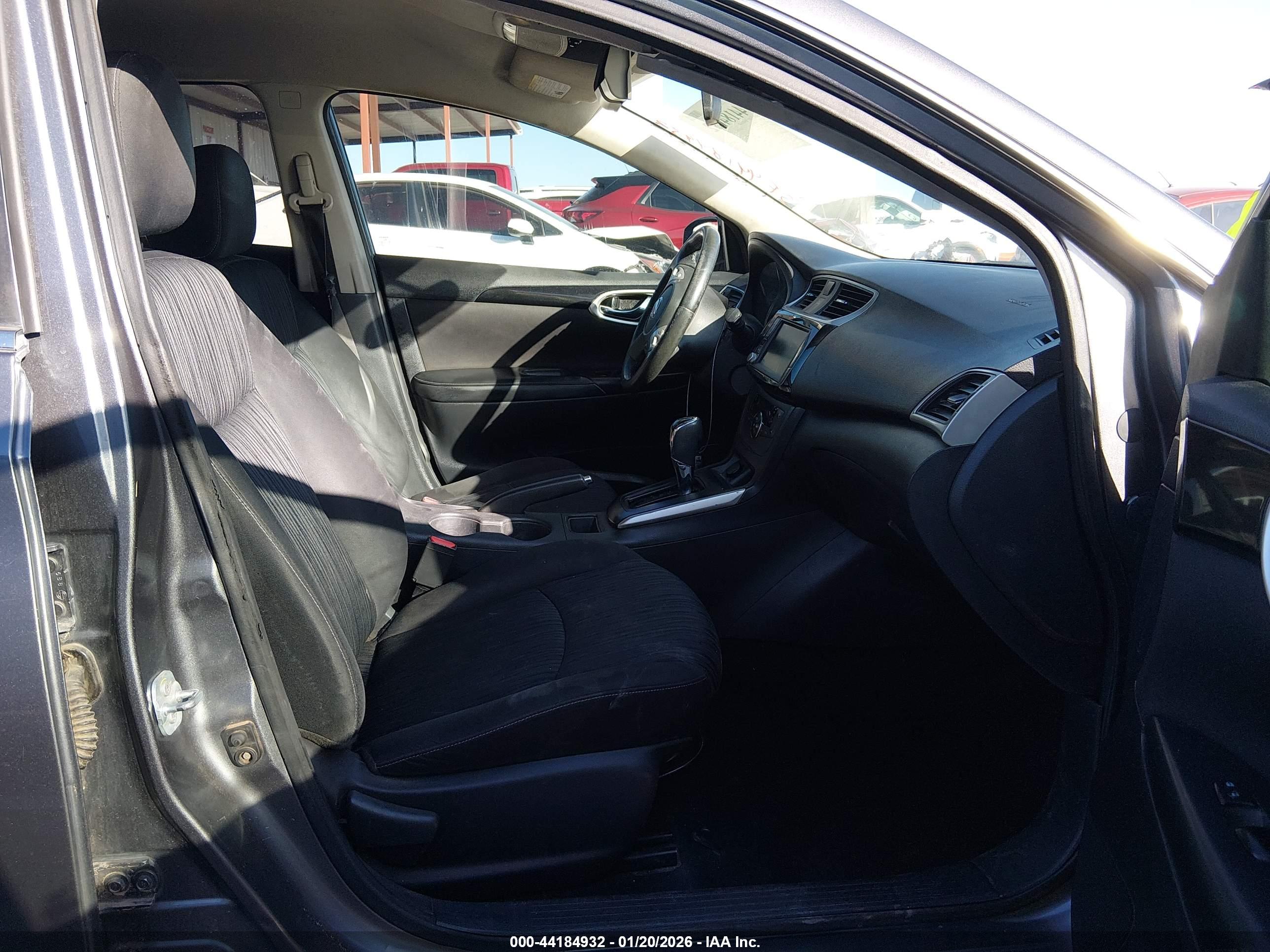 NISSAN SENTRA image 5