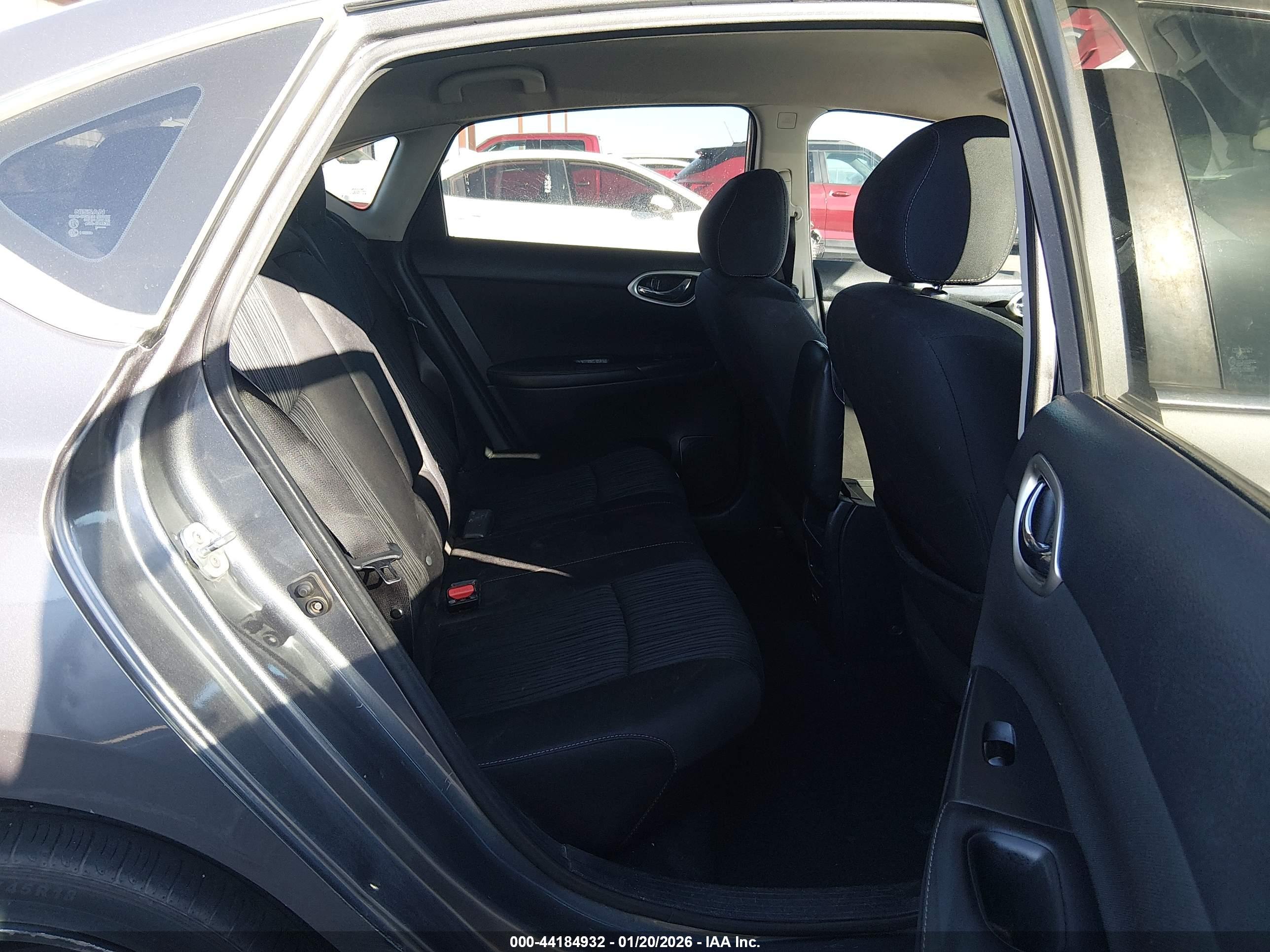 NISSAN SENTRA image 8