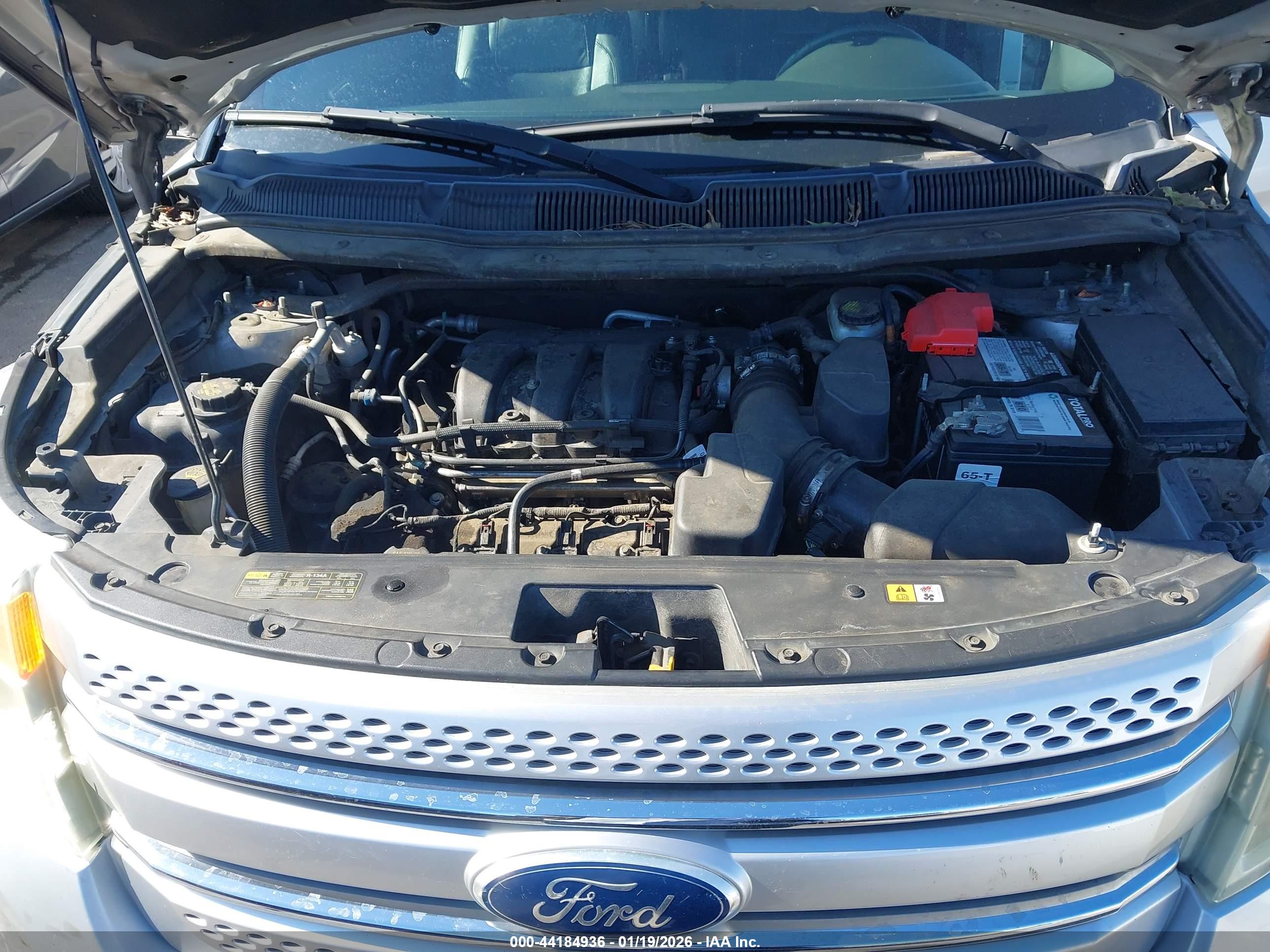 FORD EXPLORER image 10