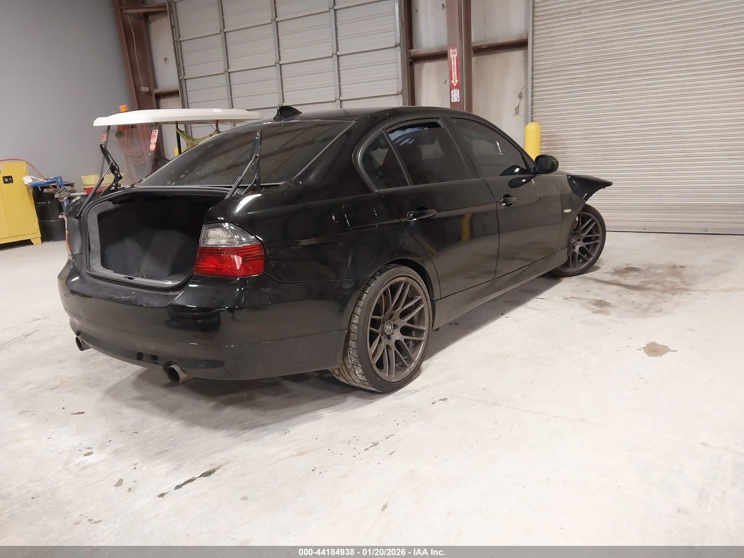 BMW 335I image 4