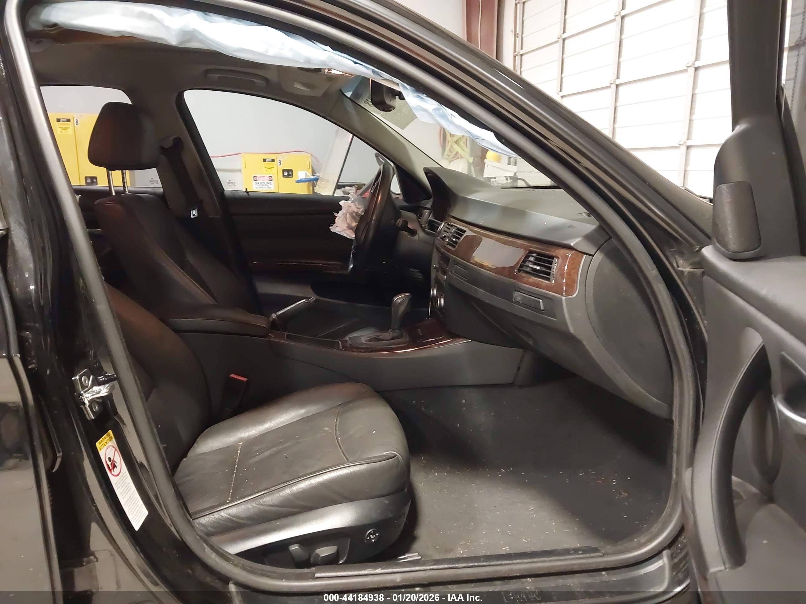 BMW 335I image 5