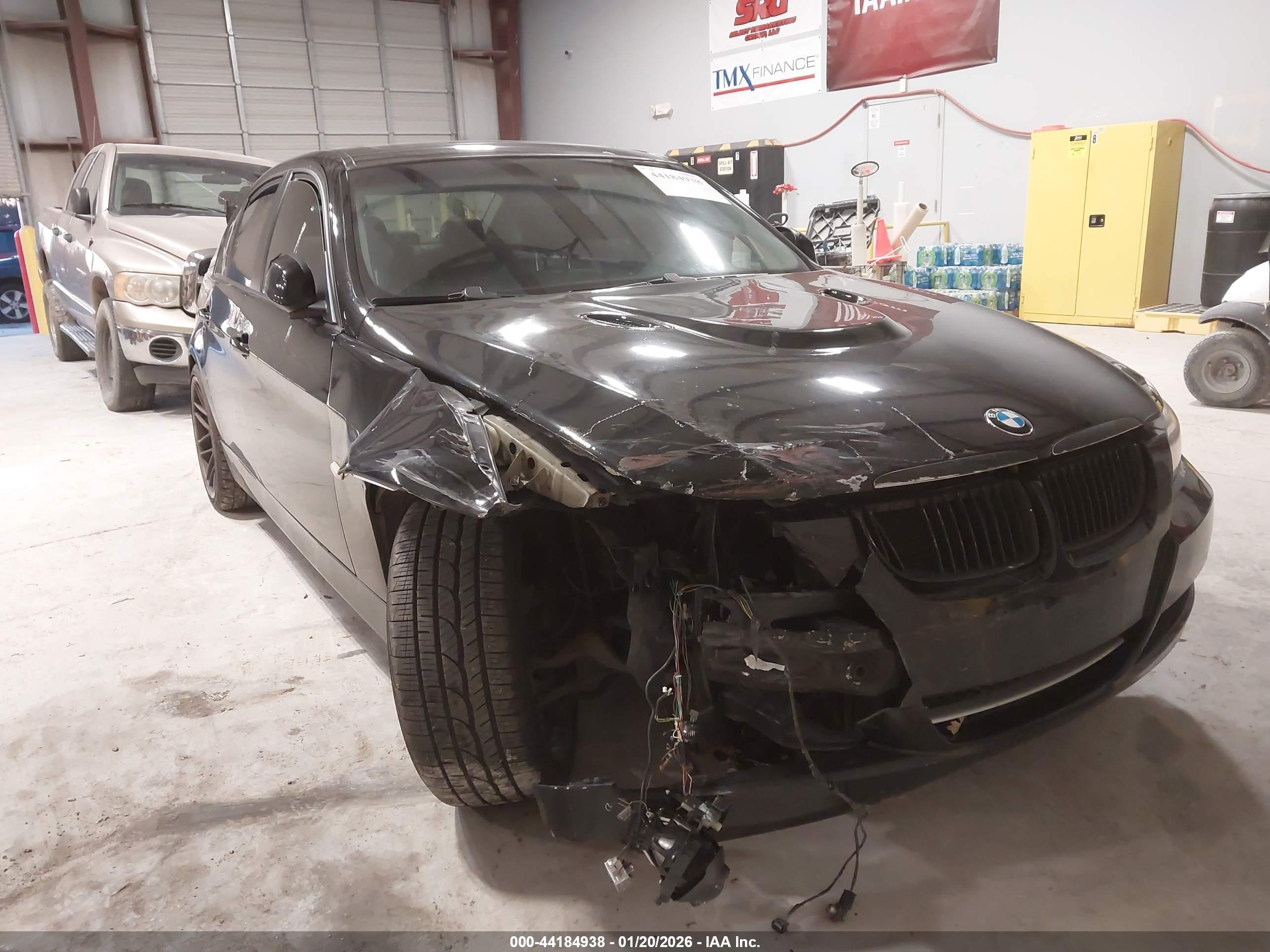 BMW 335I image 6