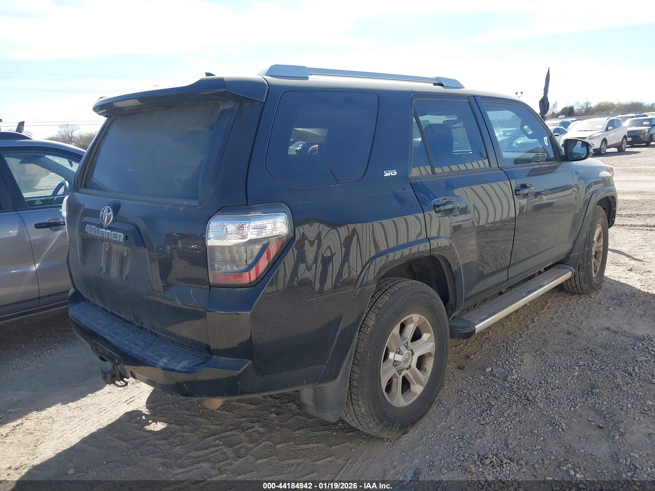 TOYOTA 4RUNNER image 4