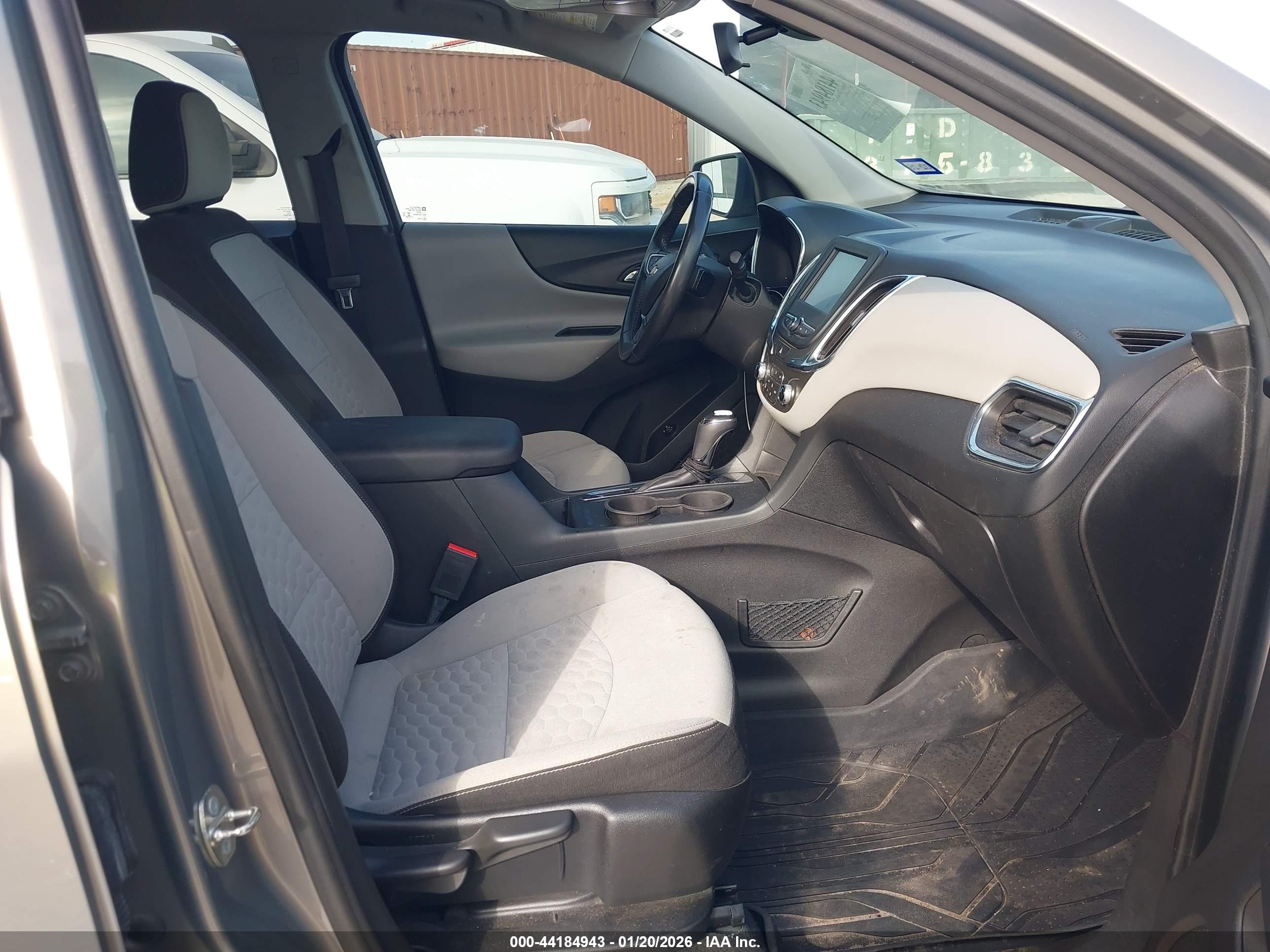 CHEVROLET EQUINOX image 5