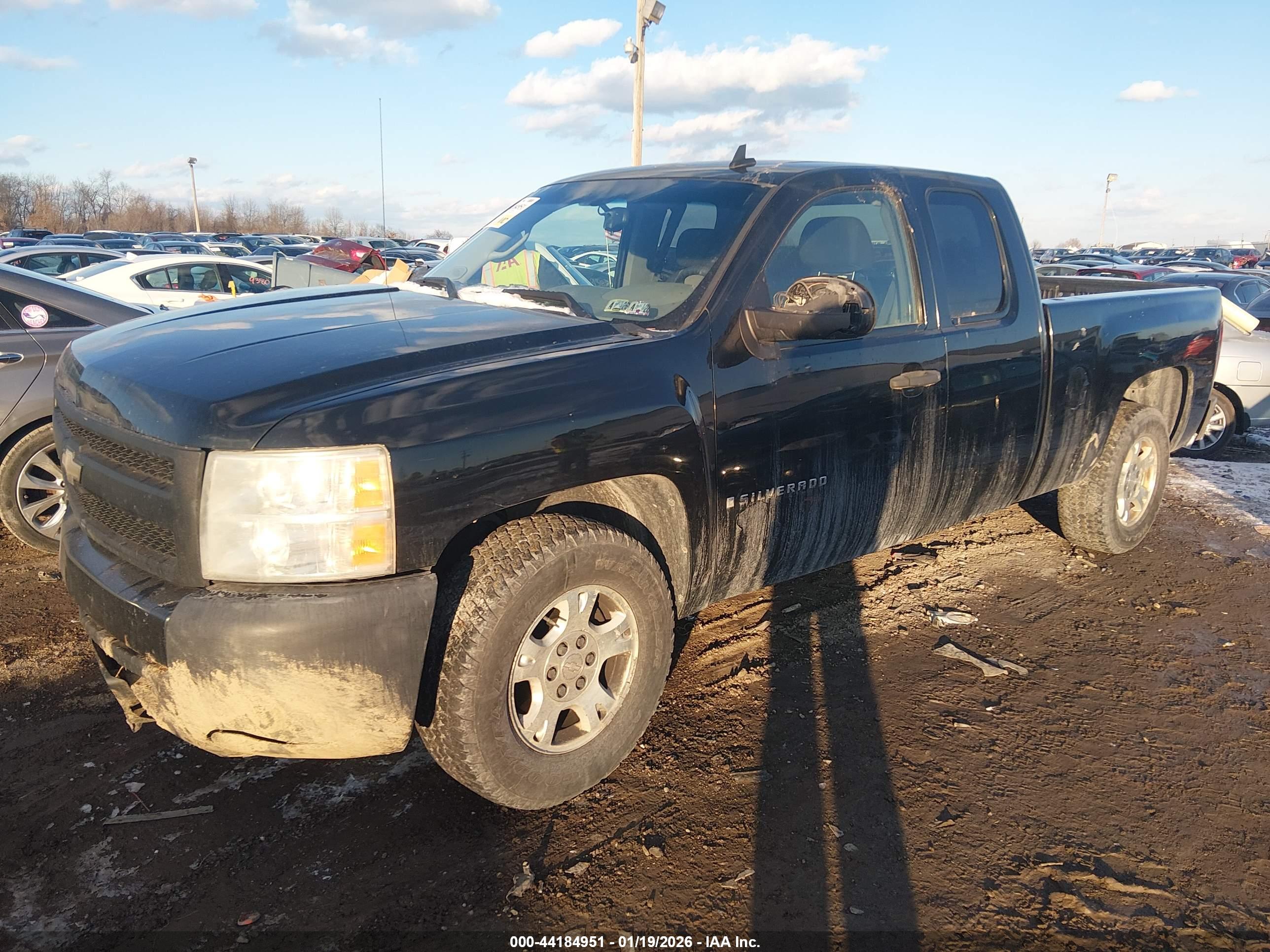 CHEVROLET SILVERADO image 2