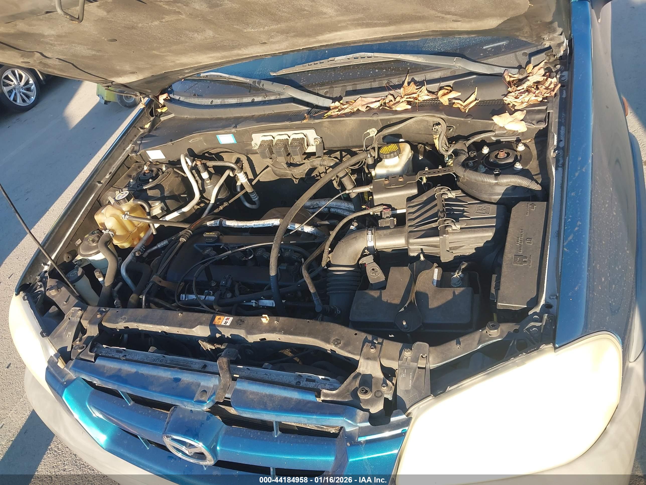 MAZDA TRIBUTE image 10