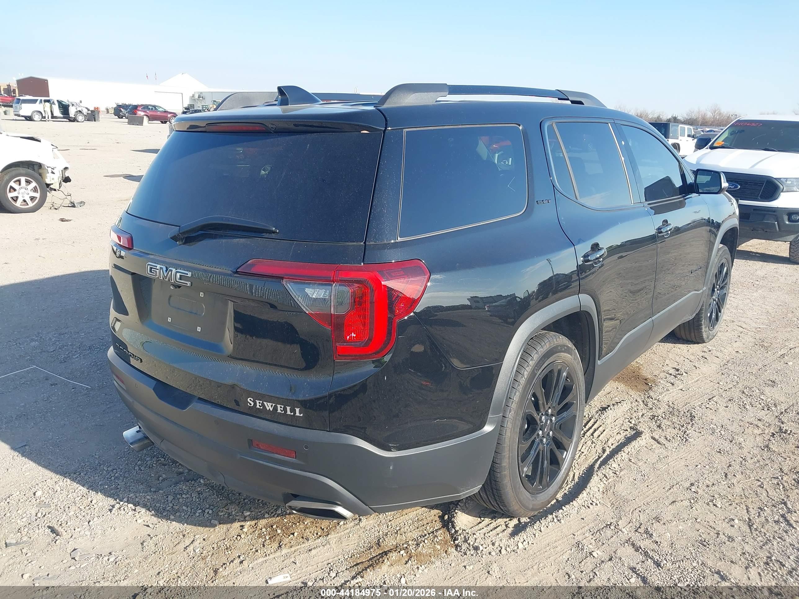 GMC ACADIA image 4