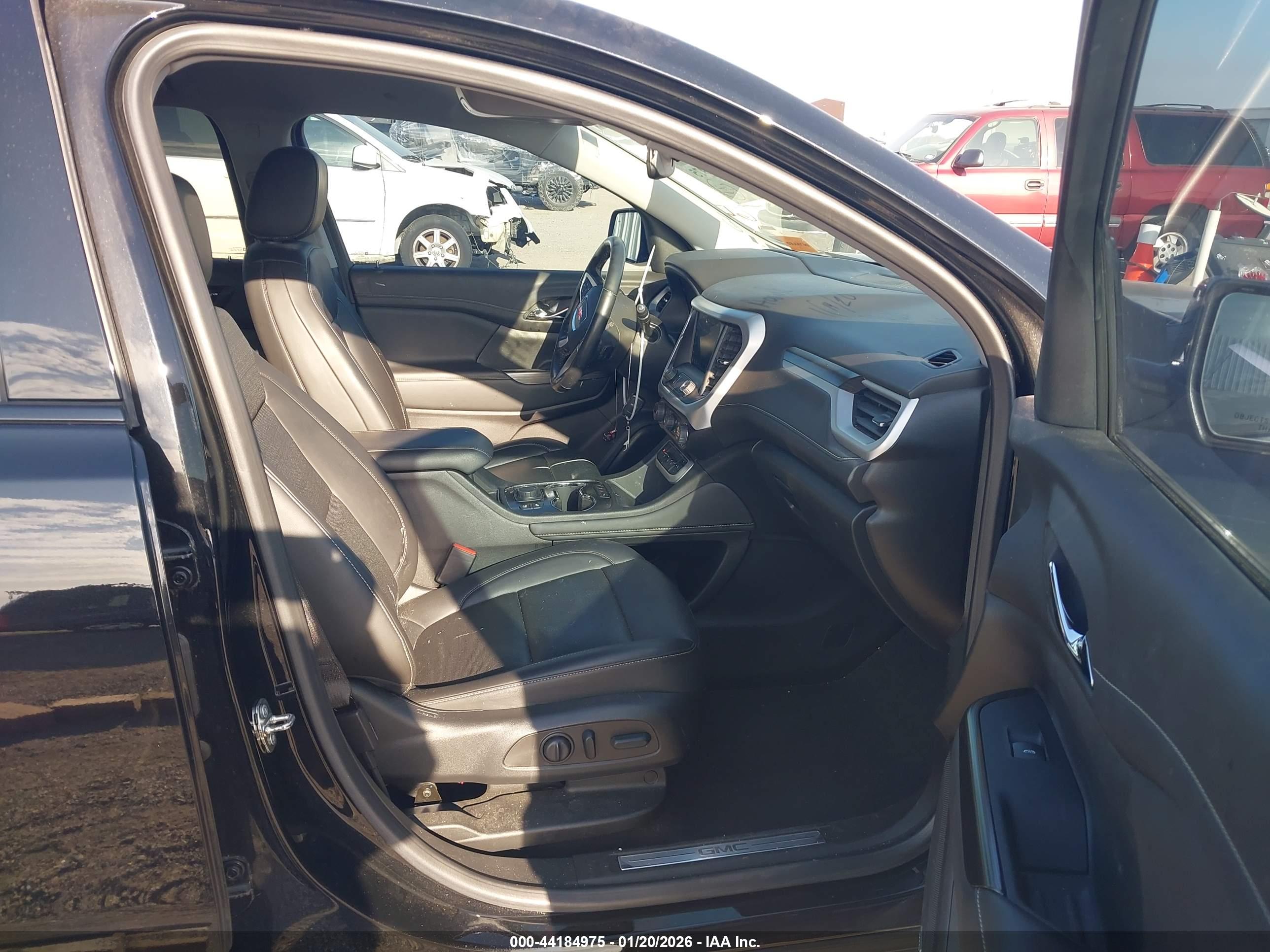 GMC ACADIA image 5