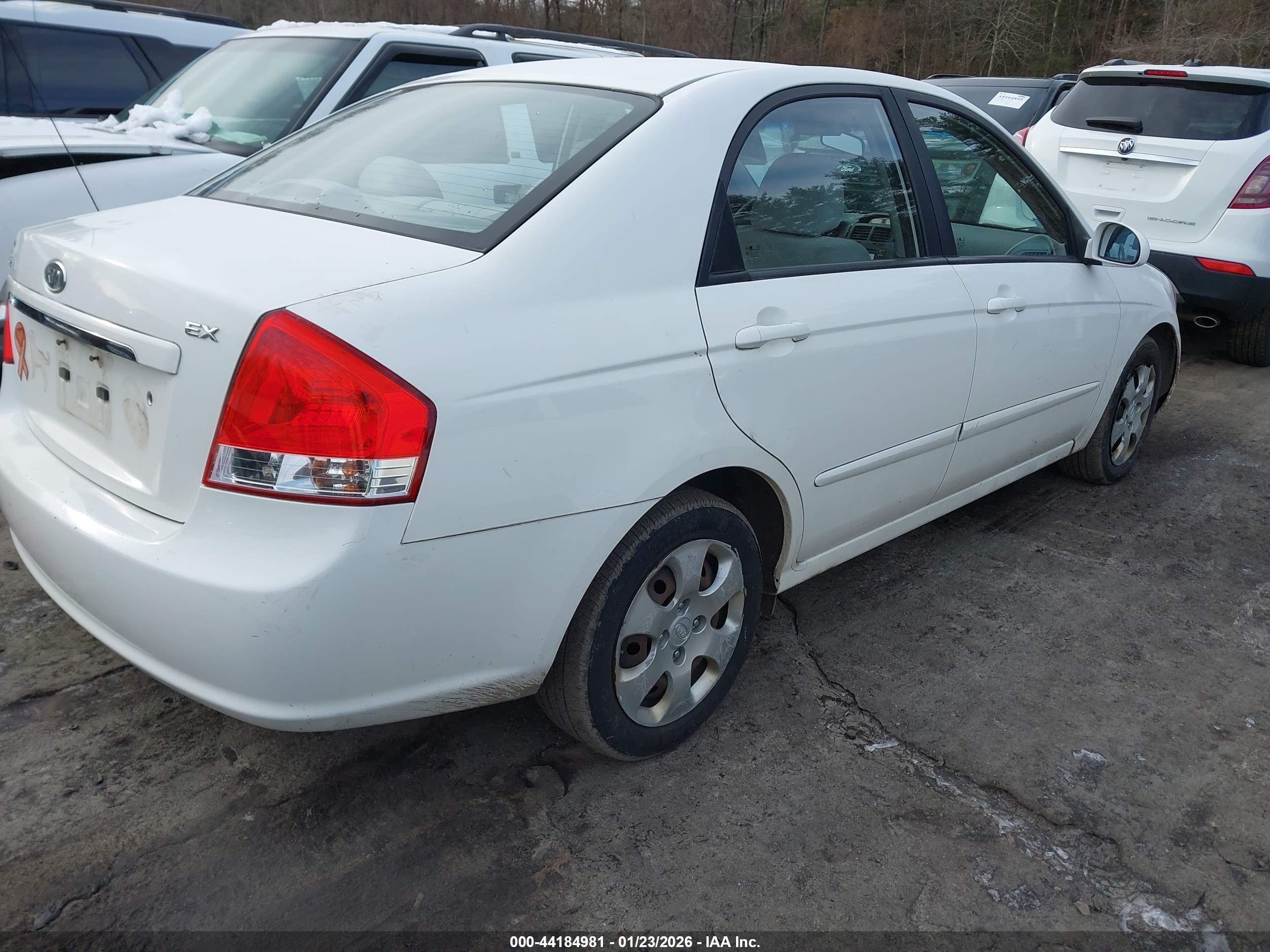 KIA SPECTRA image 4