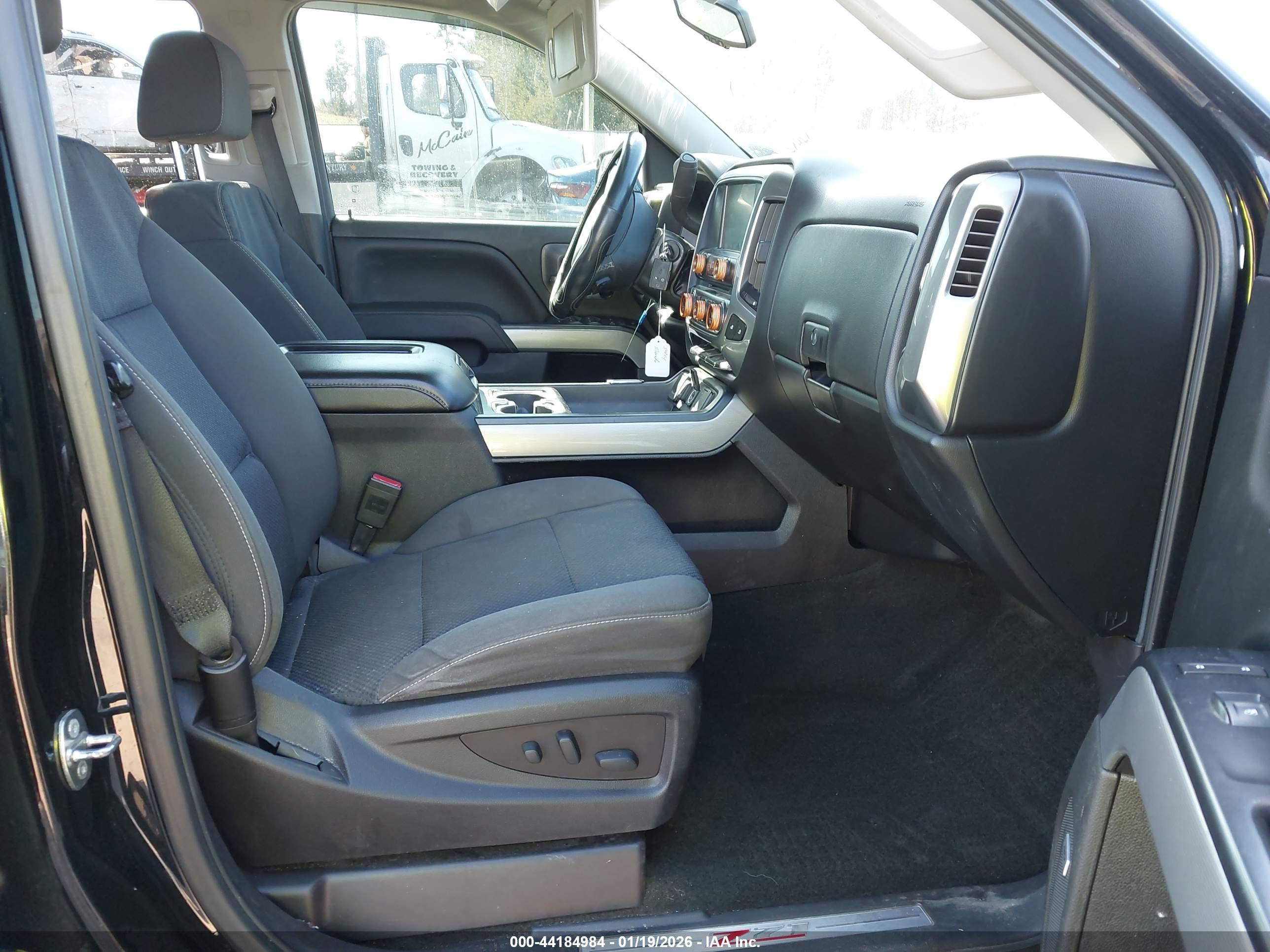 CHEVROLET SILVERADO image 5