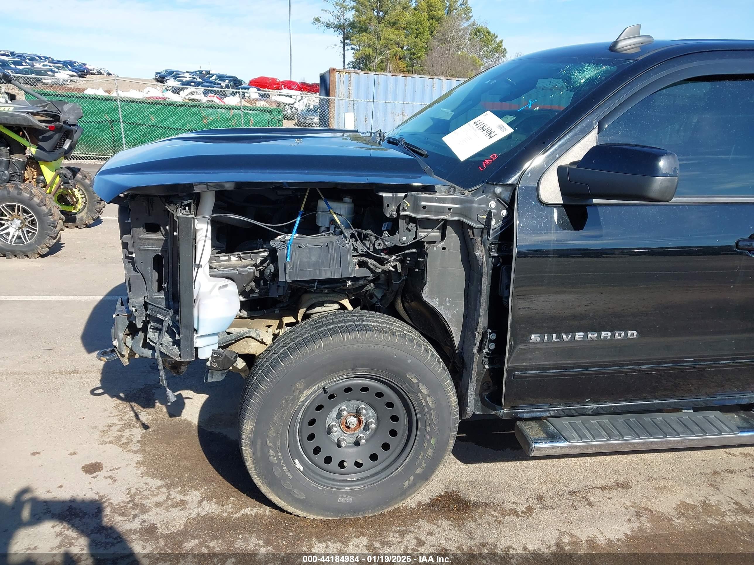 CHEVROLET SILVERADO image 6