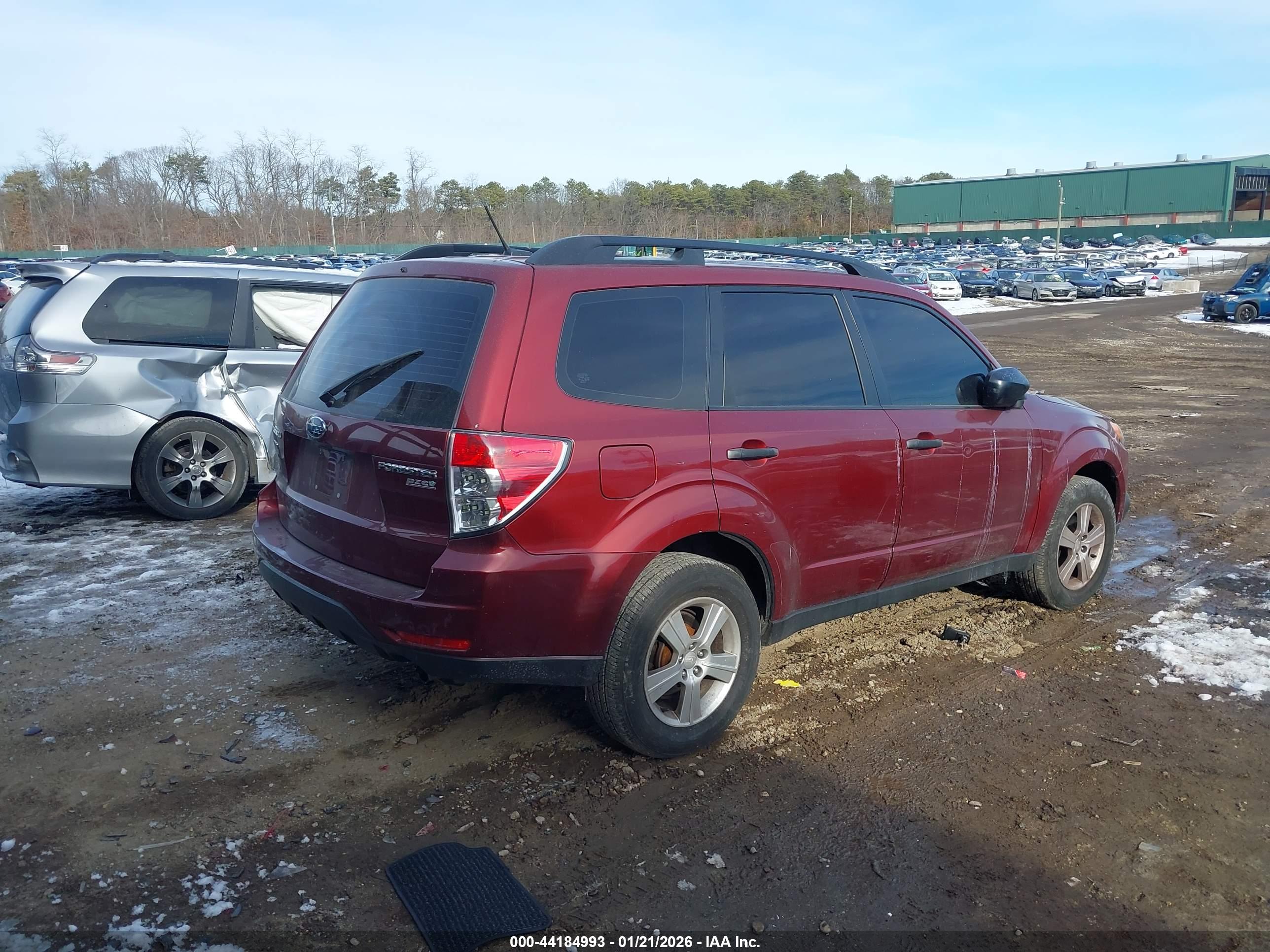 SUBARU FORESTER image 4