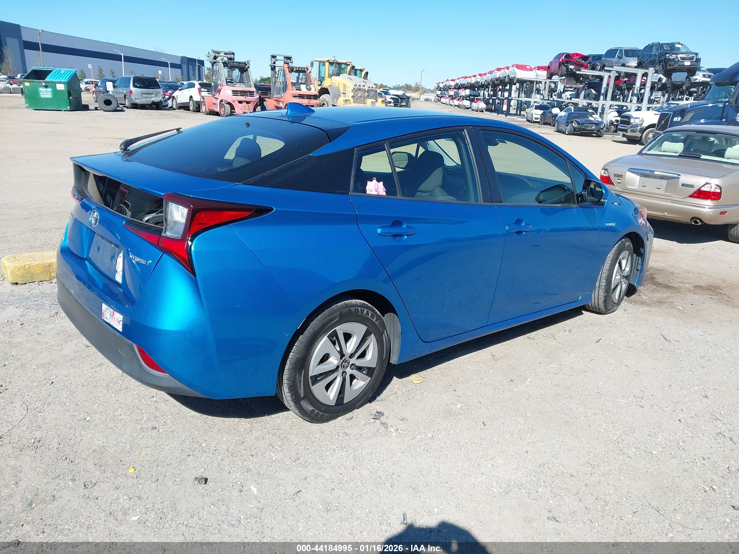 TOYOTA PRIUS image 4
