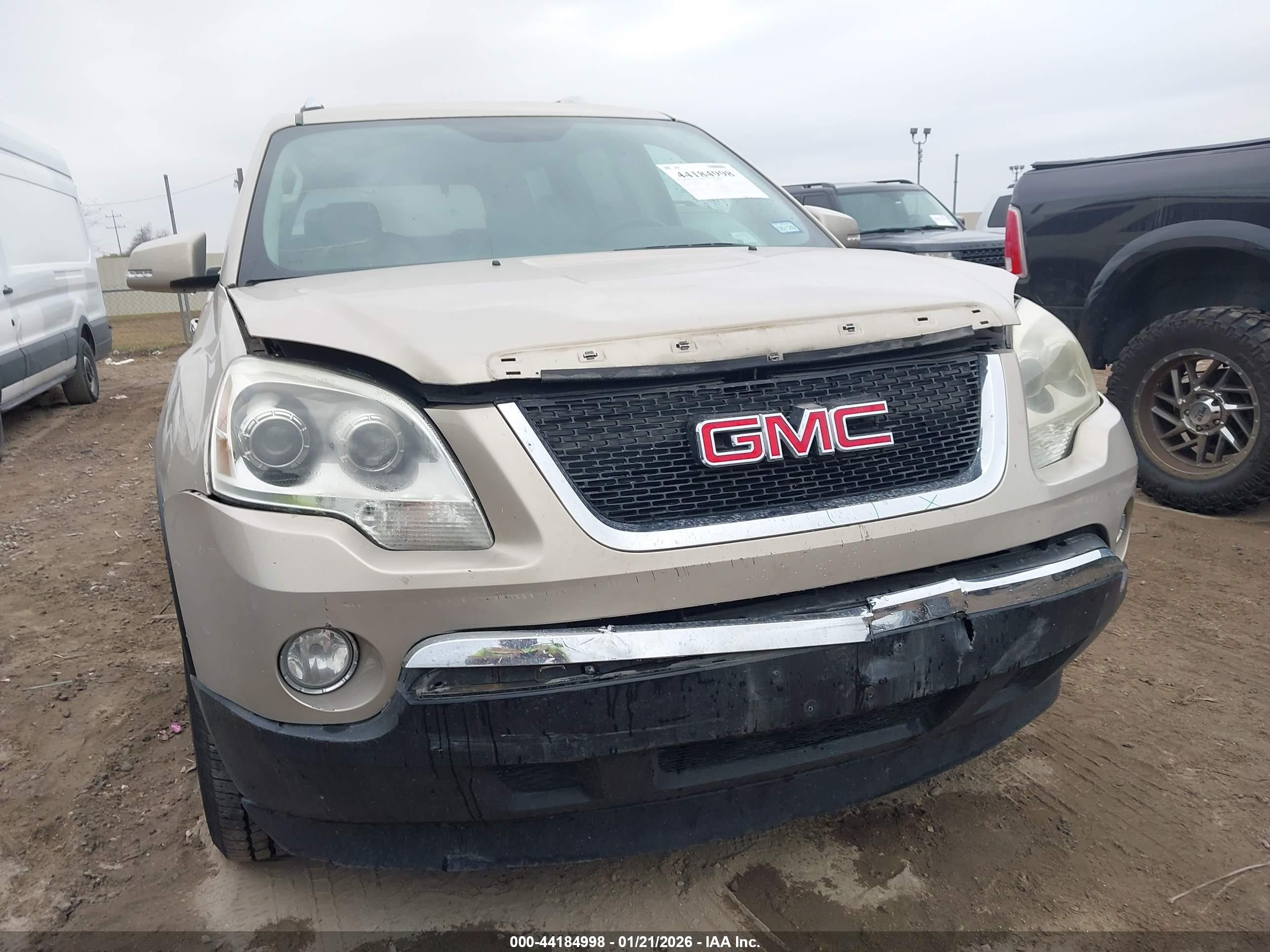 GMC ACADIA image 6