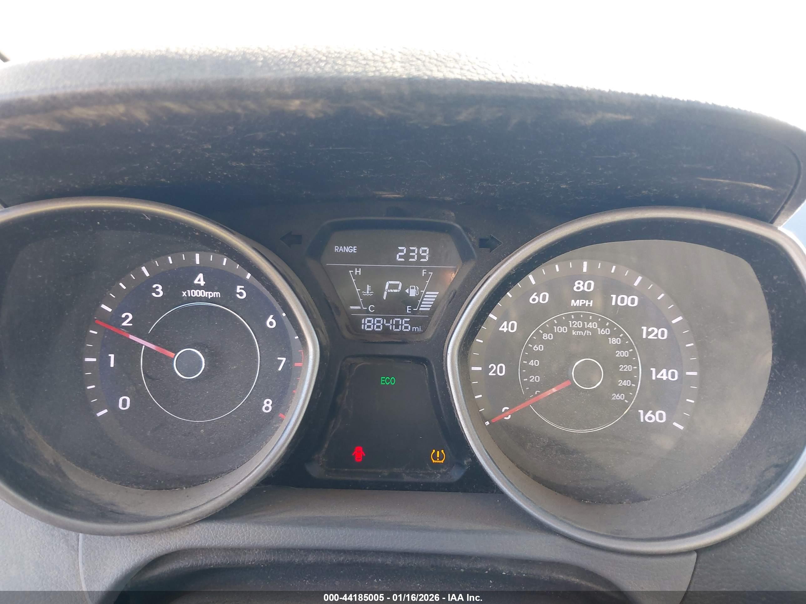 HYUNDAI ELANTRA image 7