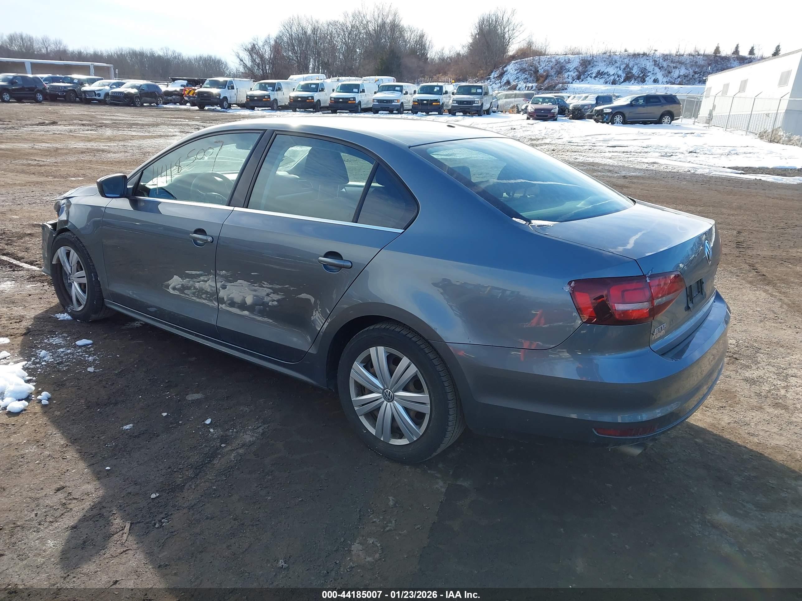 VOLKSWAGEN JETTA image 3