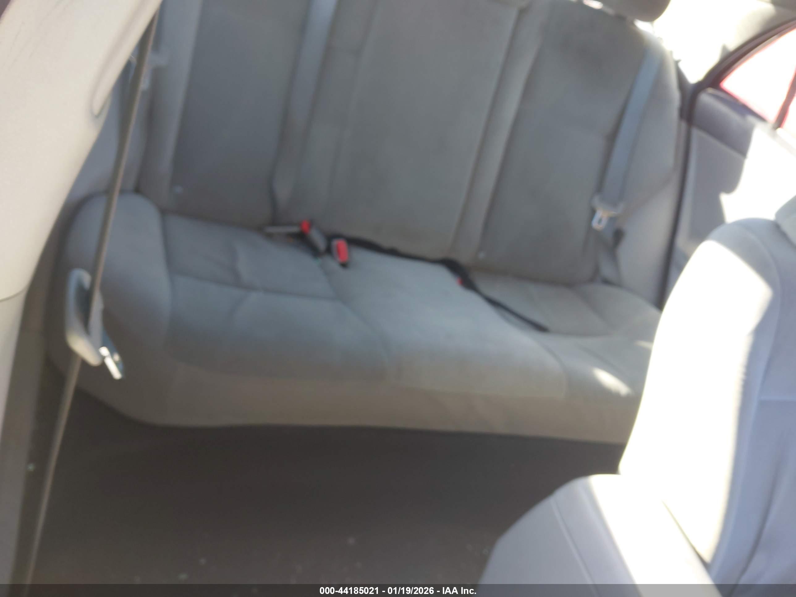 TOYOTA COROLLA image 8
