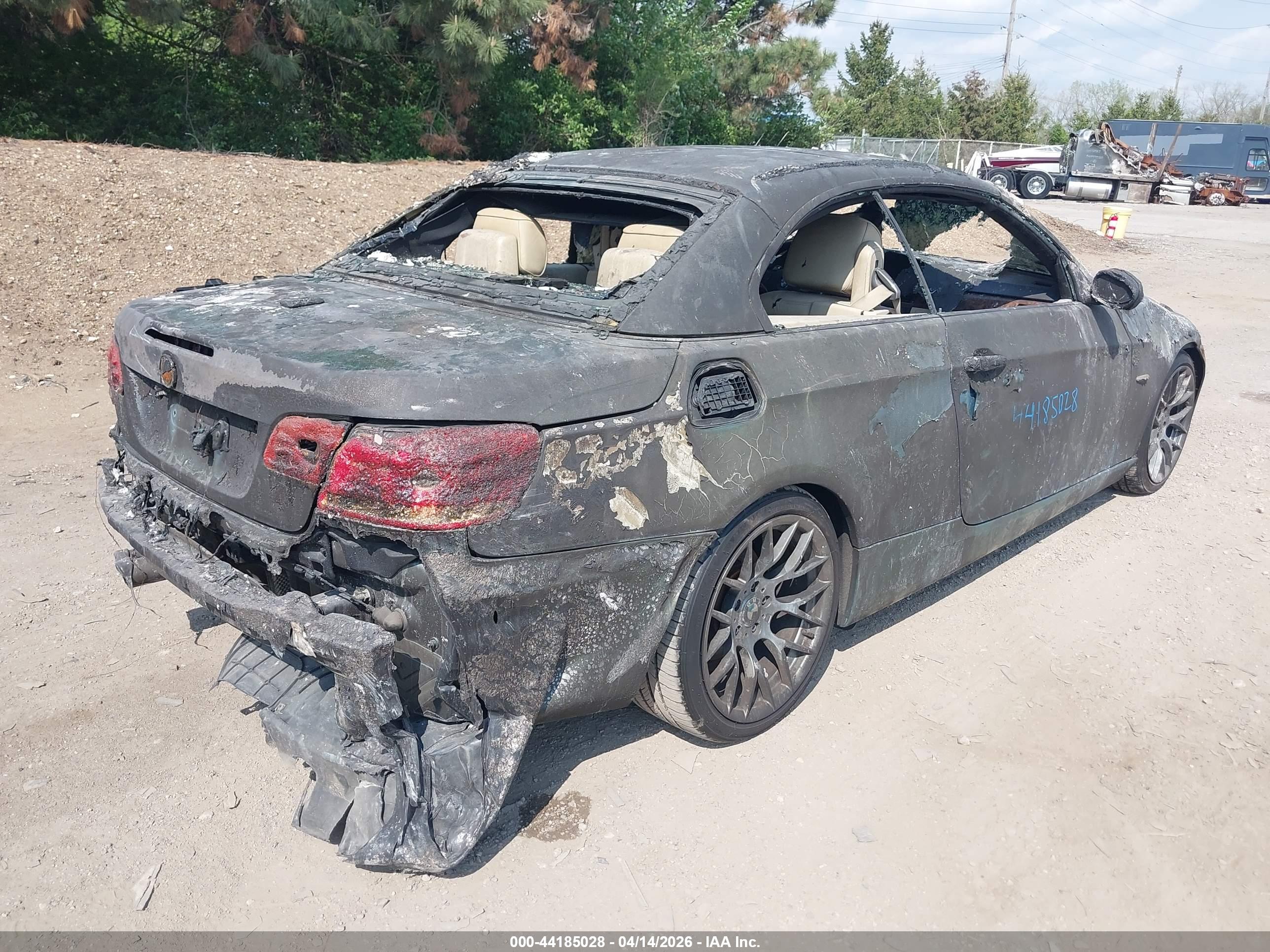BMW 328I image 4