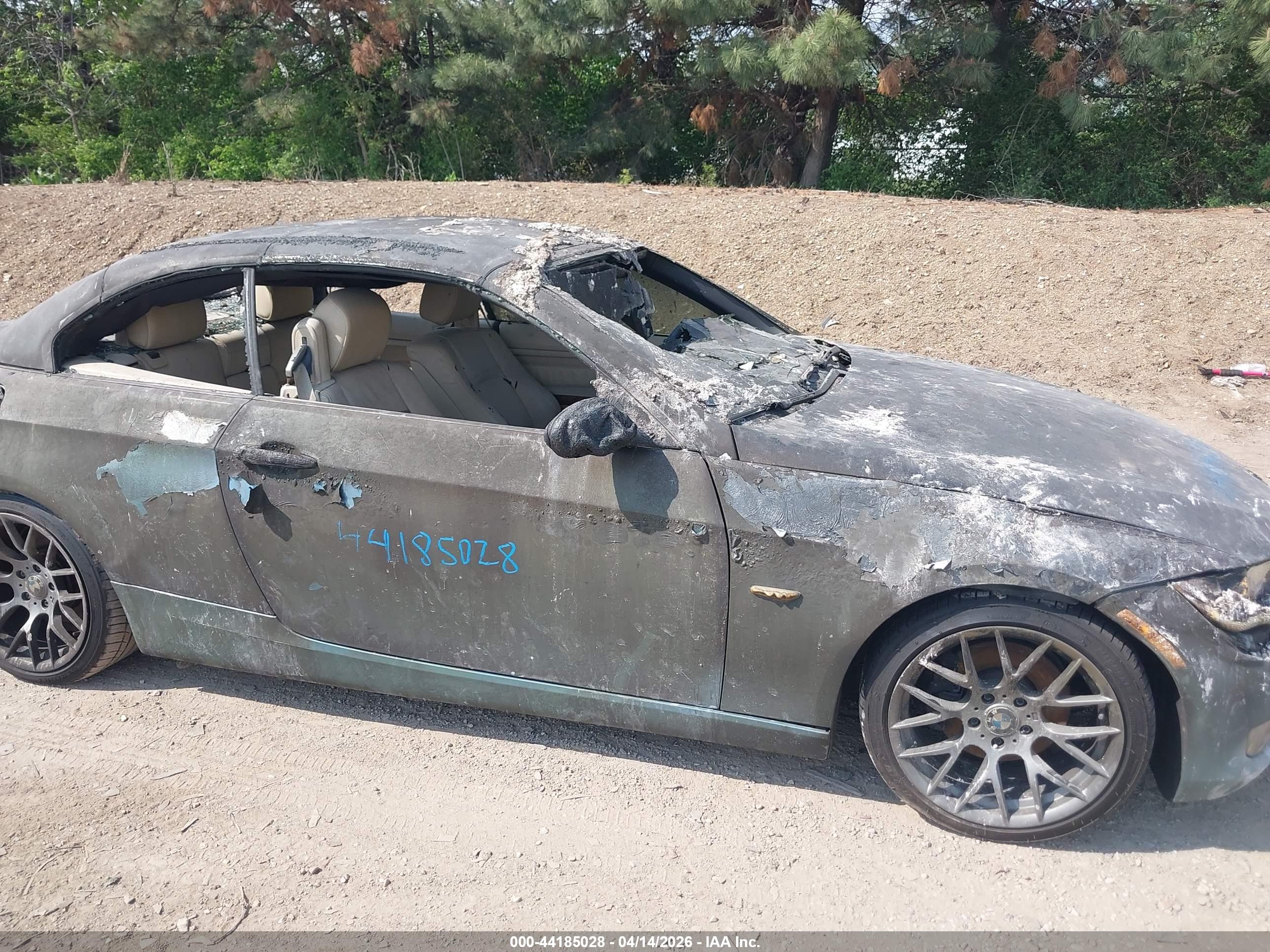 BMW 328I image 6