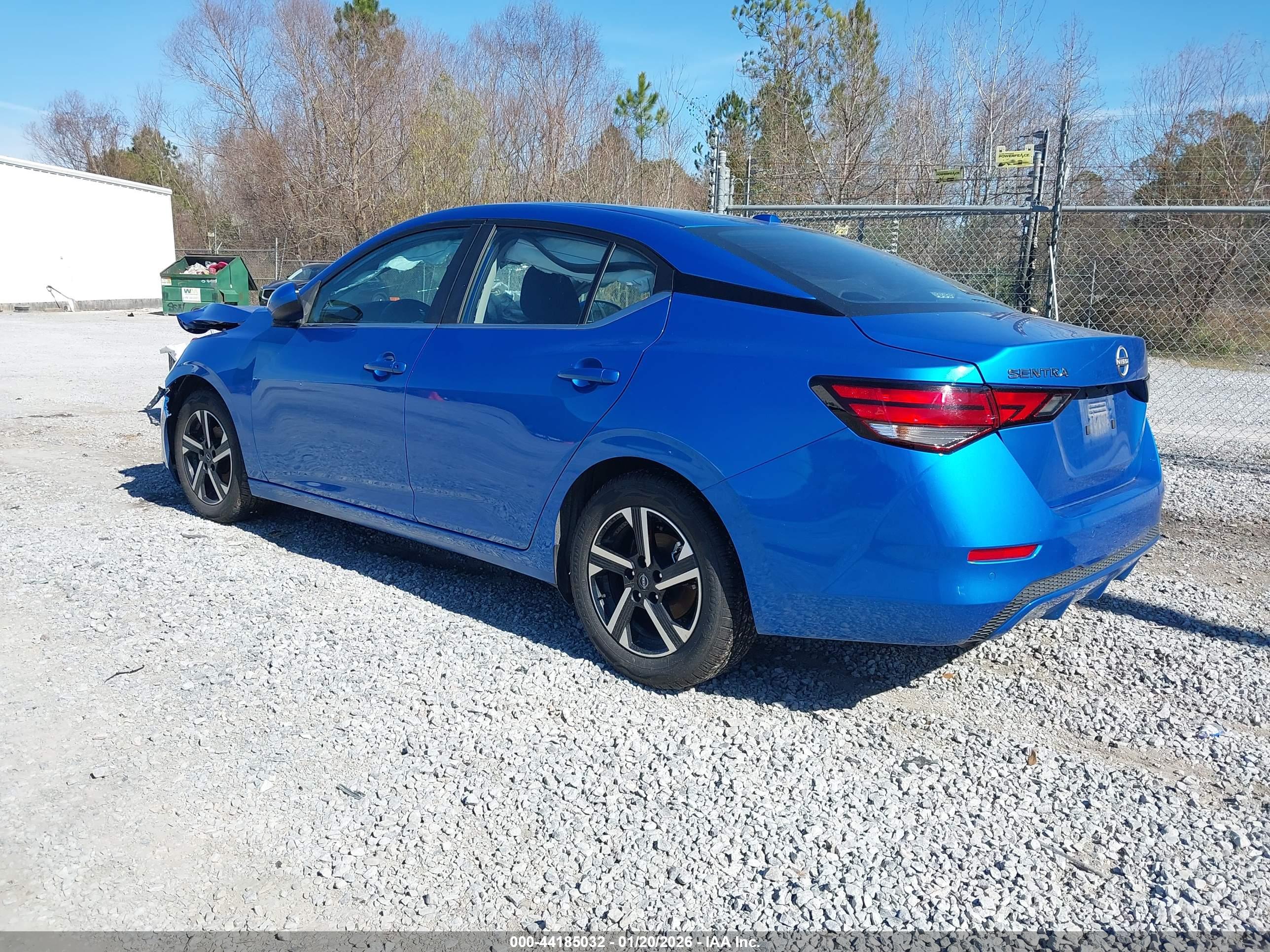 NISSAN SENTRA image 3