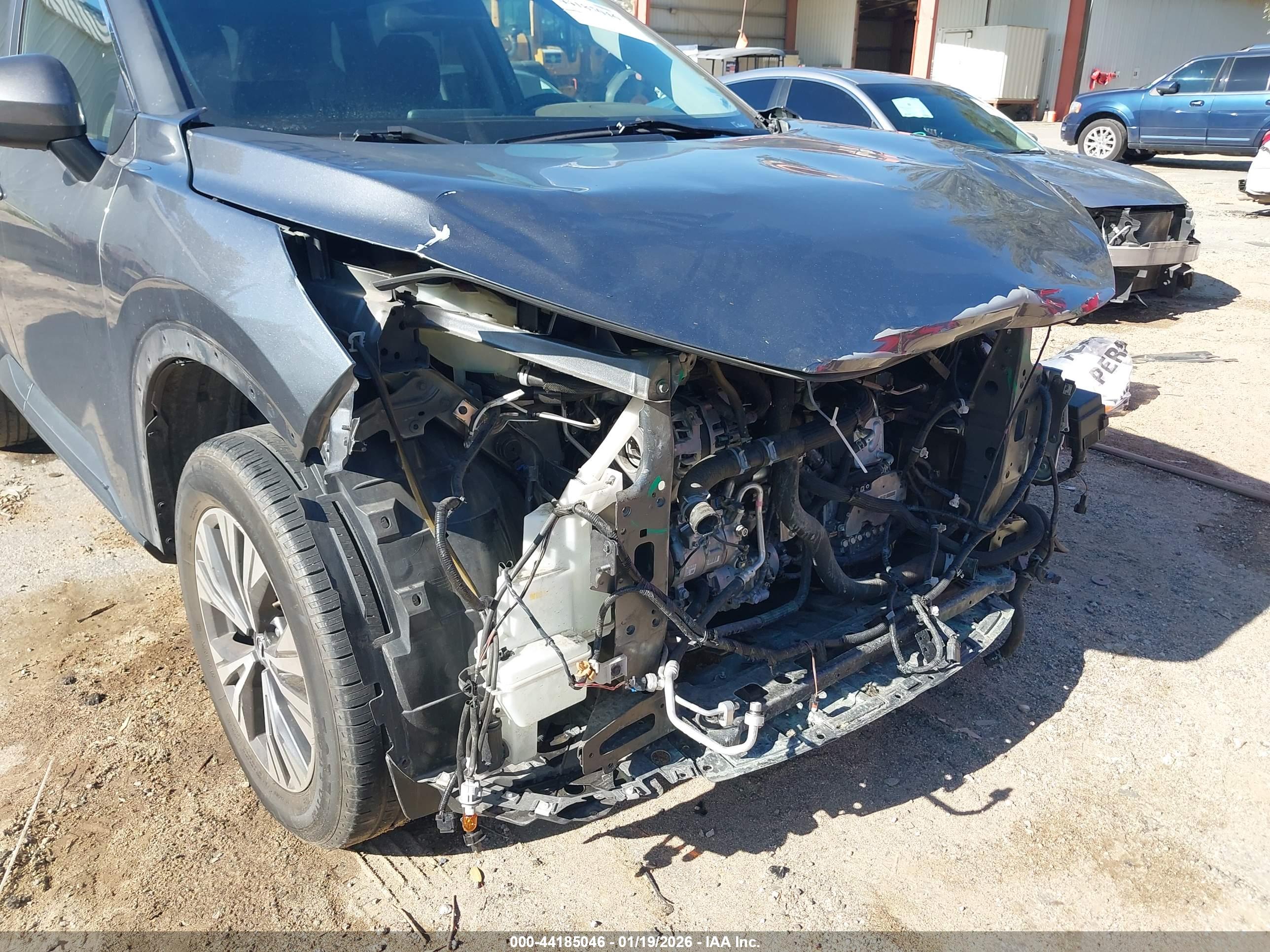 NISSAN ROGUE image 6