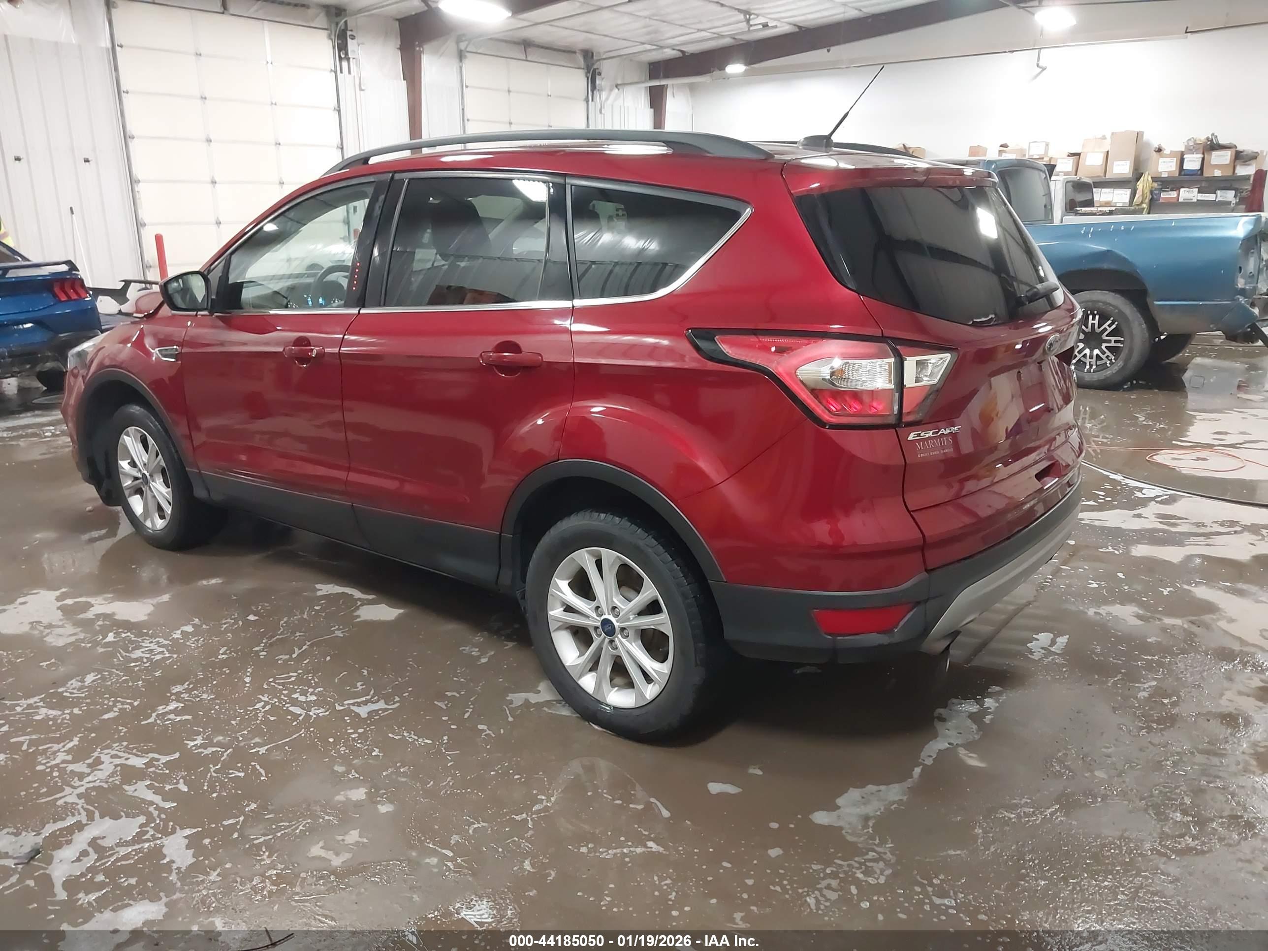 FORD ESCAPE image 3
