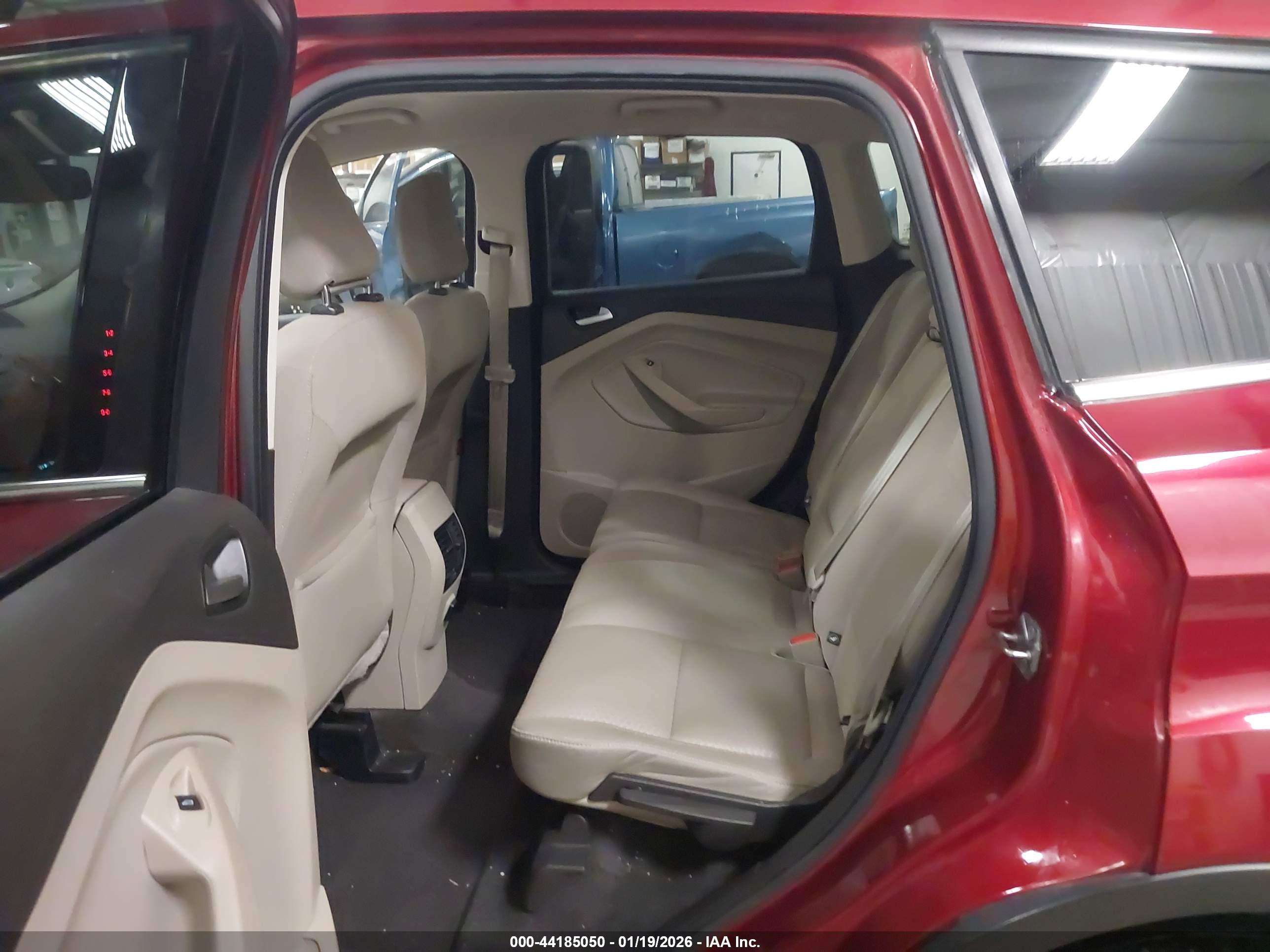 FORD ESCAPE image 8