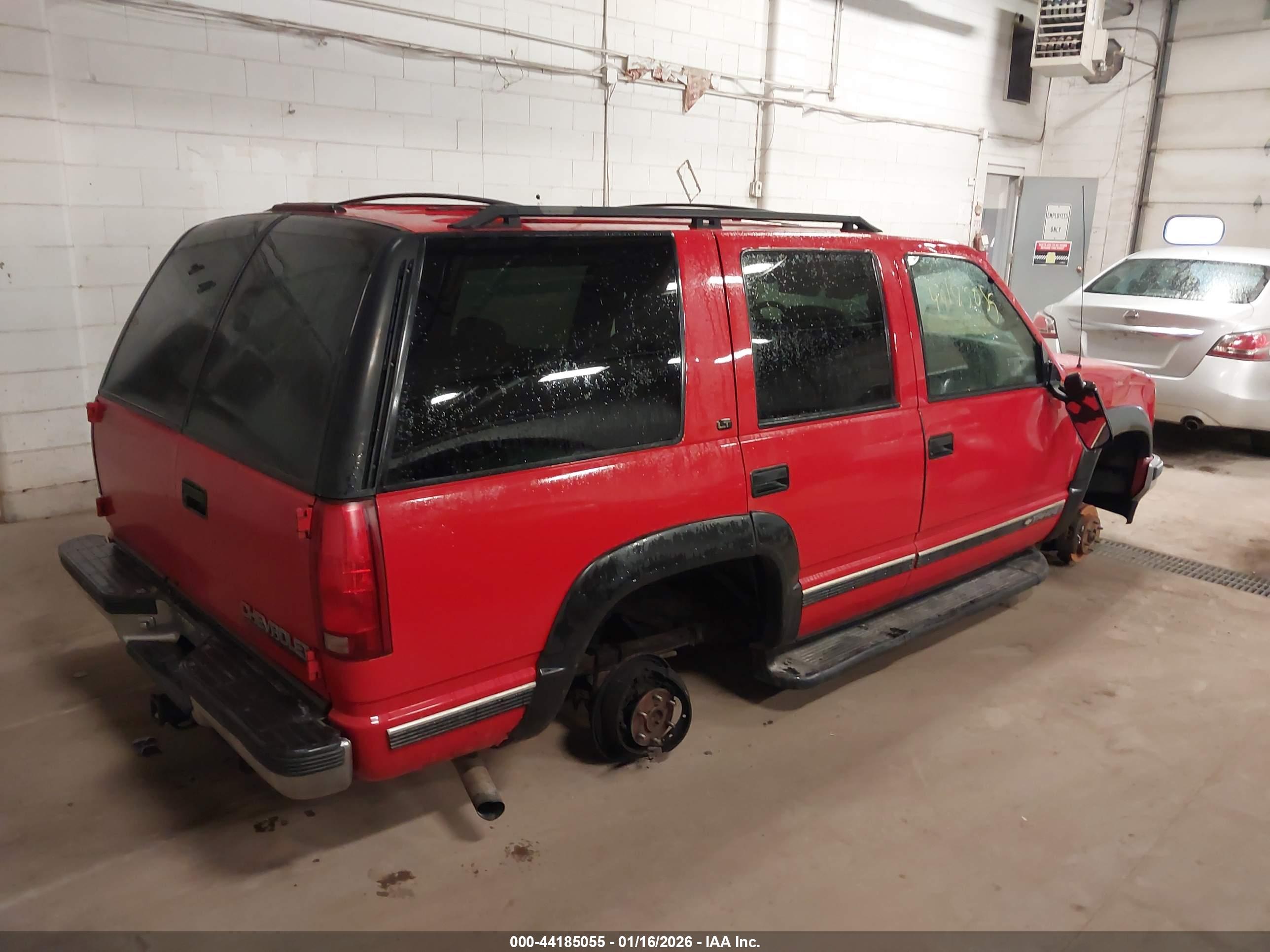 CHEVROLET TAHOE image 4