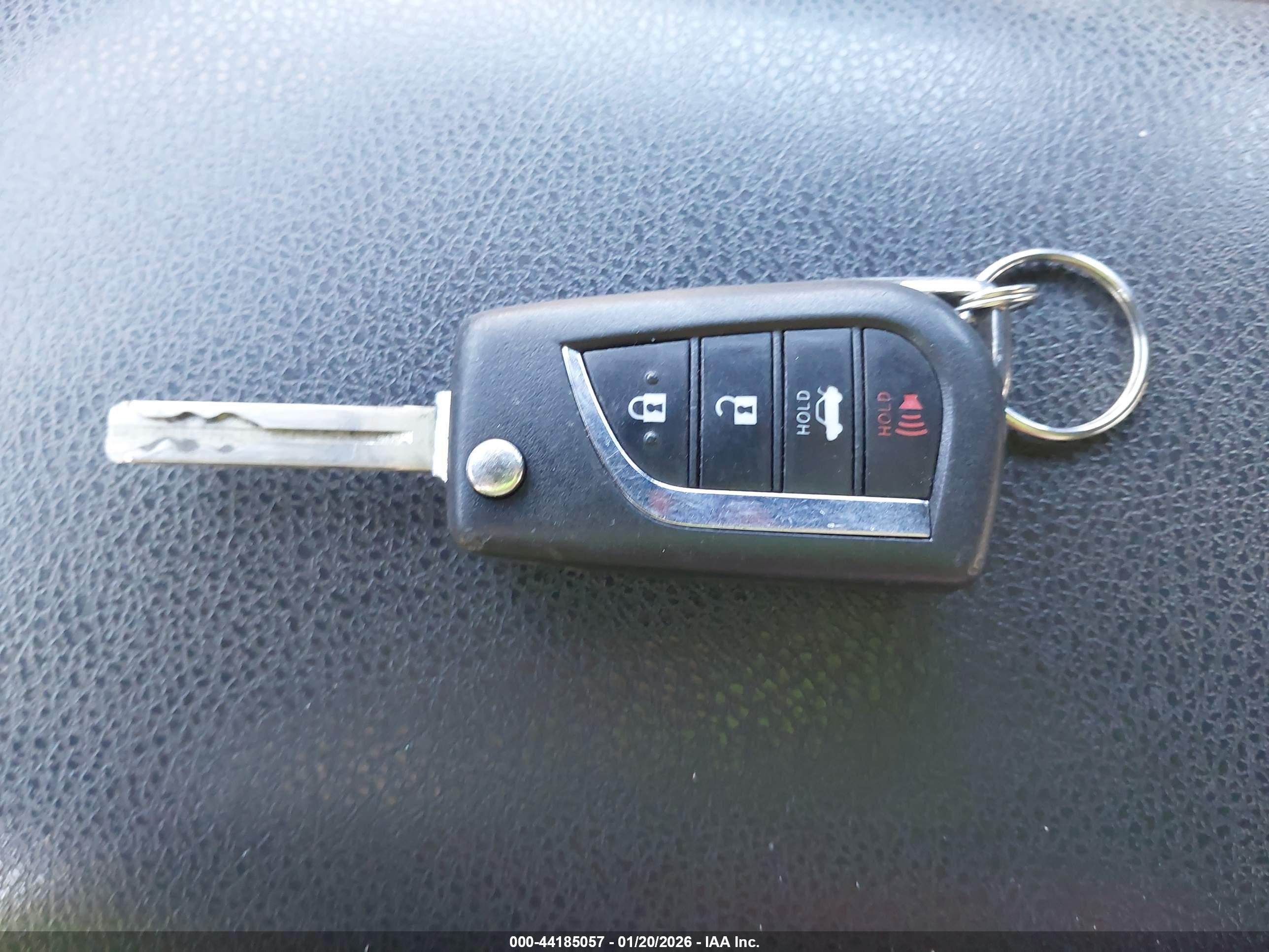 TOYOTA CAMRY image 11